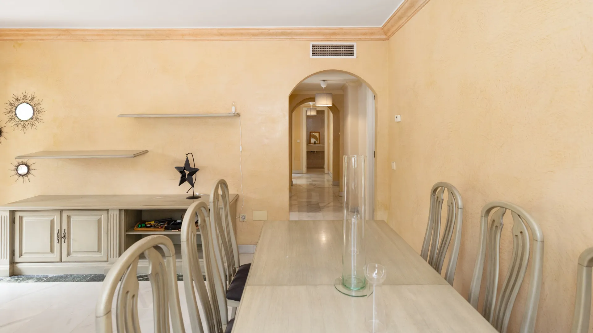 Apartamento en venta de 3 dormitorios en Los Pinos de Nagüeles