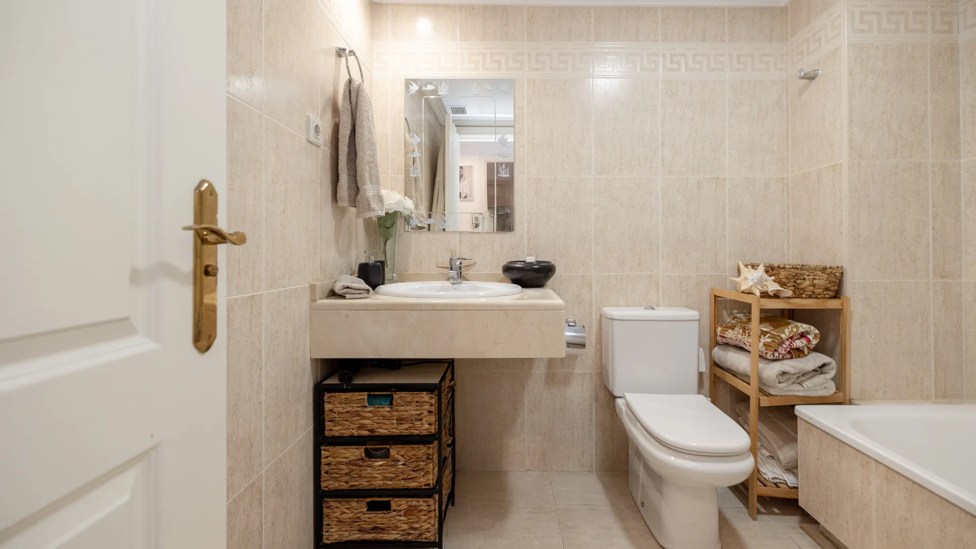 Comprar apartamento planta baja de 2 dormitorios en Los Pinos de Nagüeles