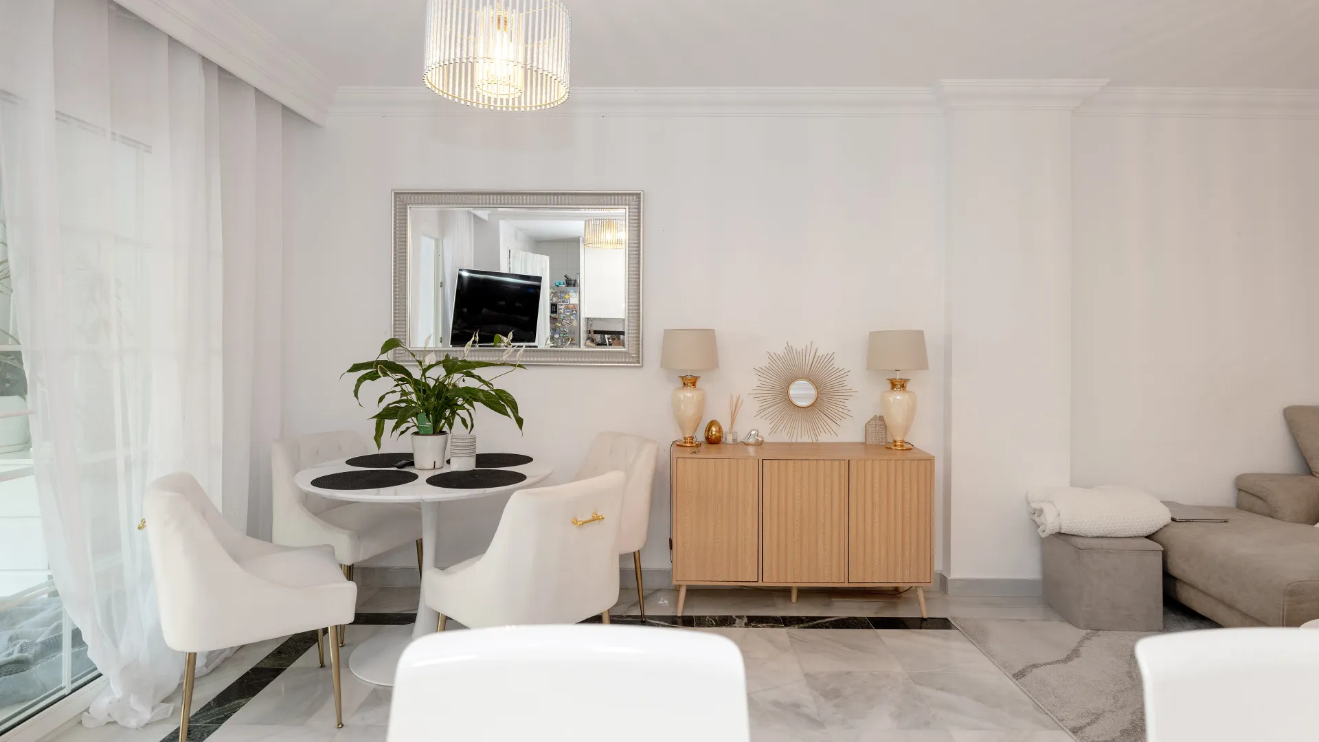 Comprar apartamento planta baja de 2 dormitorios en Los Pinos de Nagüeles