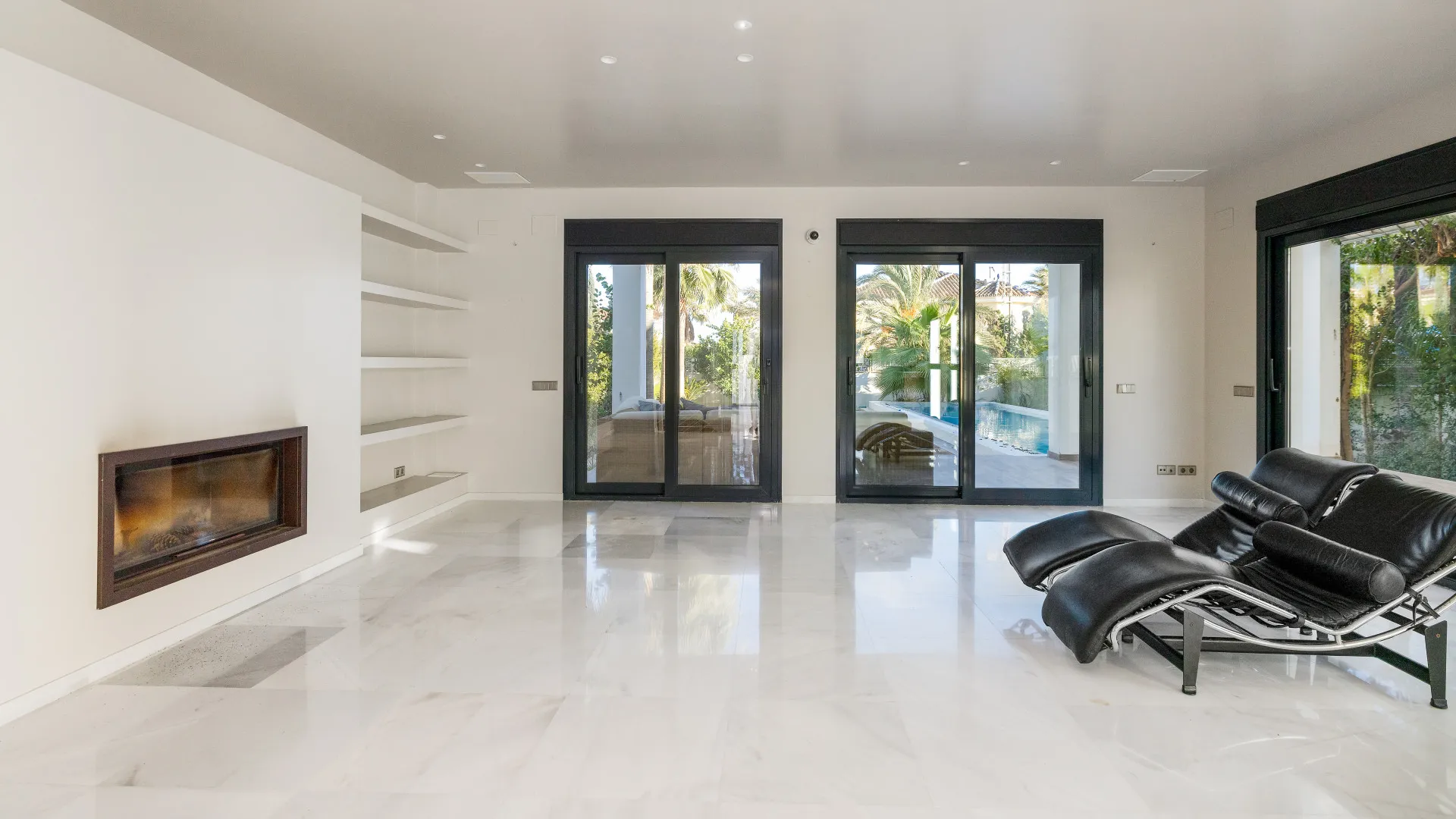 Villa for sale in Marbesa with 5 bedrooms