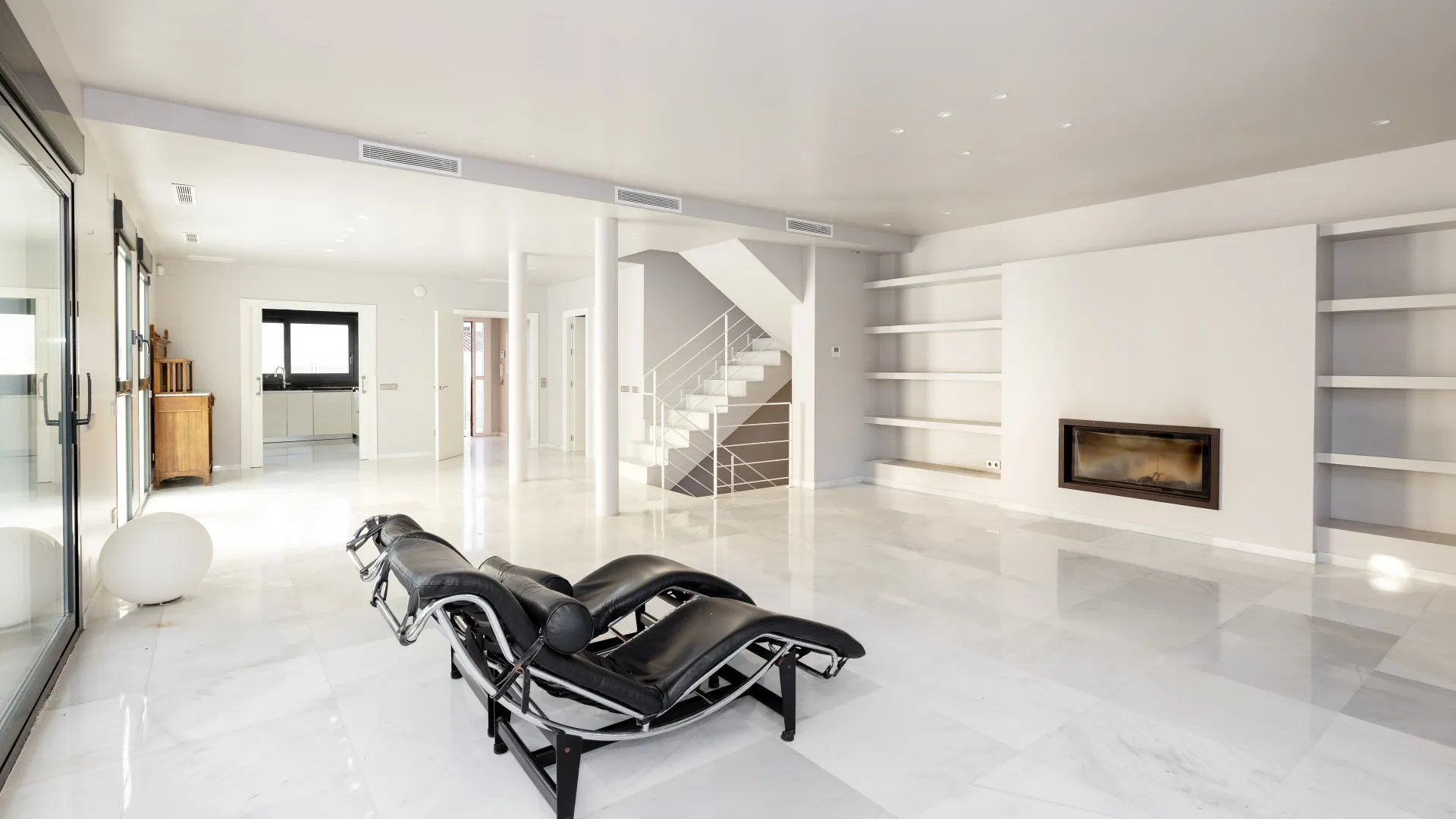 Villa for sale in Marbesa with 5 bedrooms