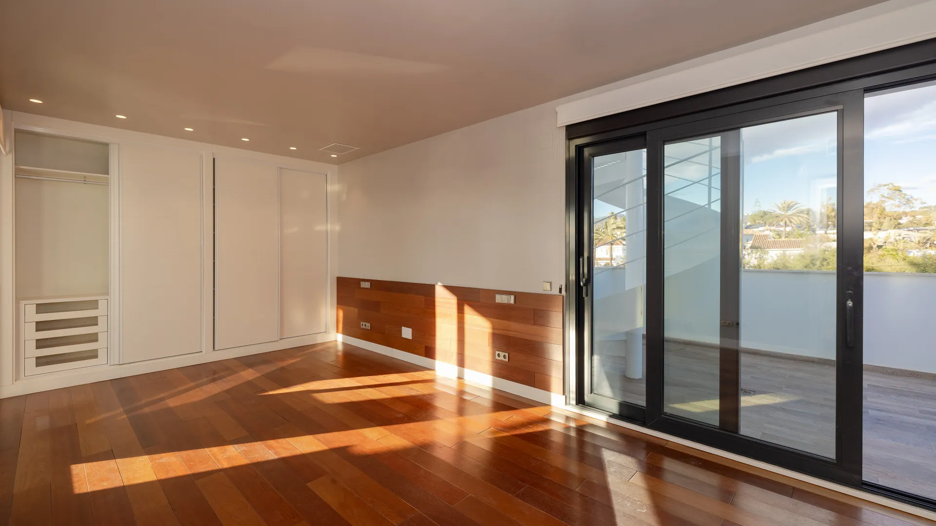 Villa for sale in Marbesa with 5 bedrooms