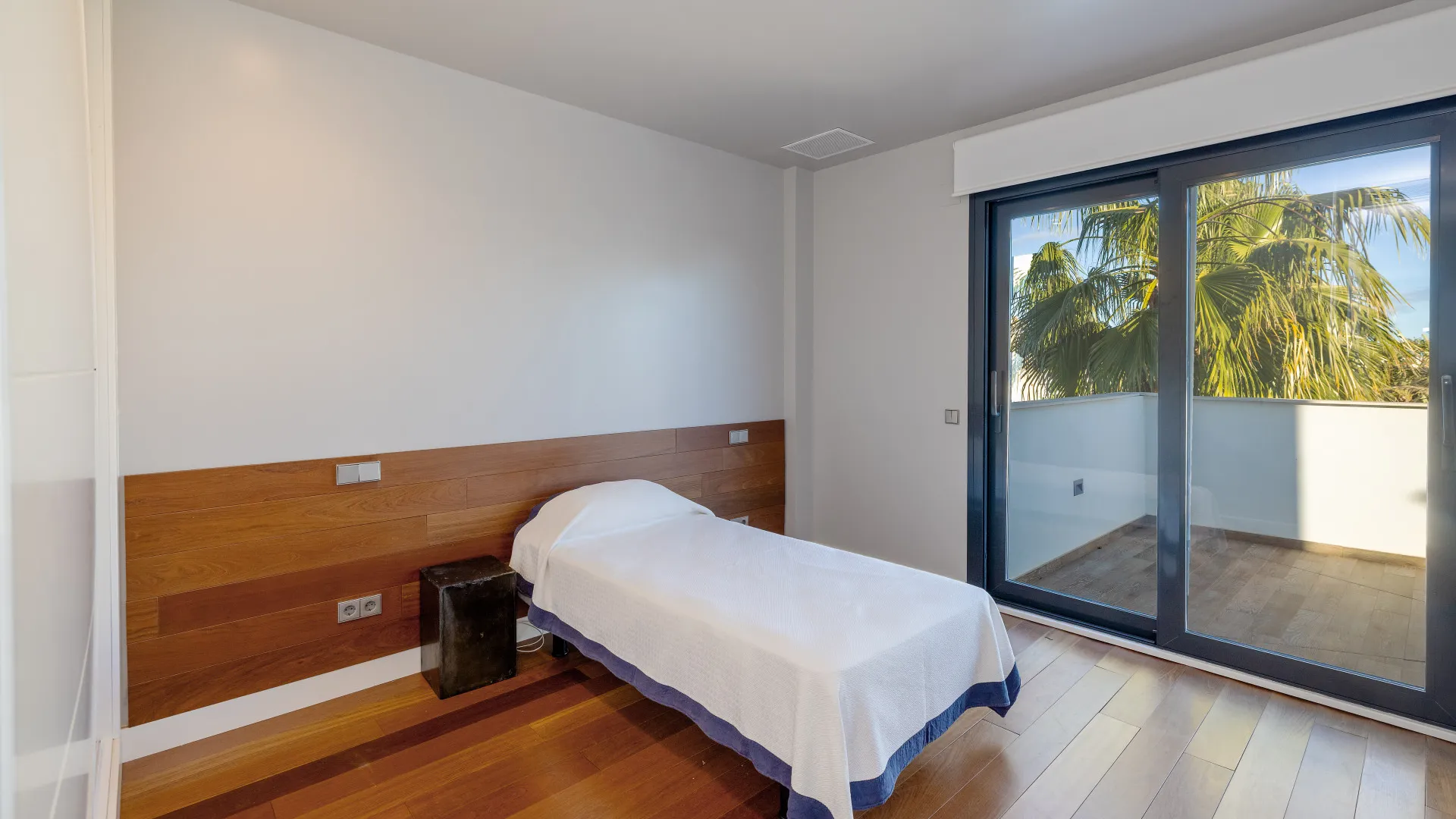 Villa for sale in Marbesa with 5 bedrooms