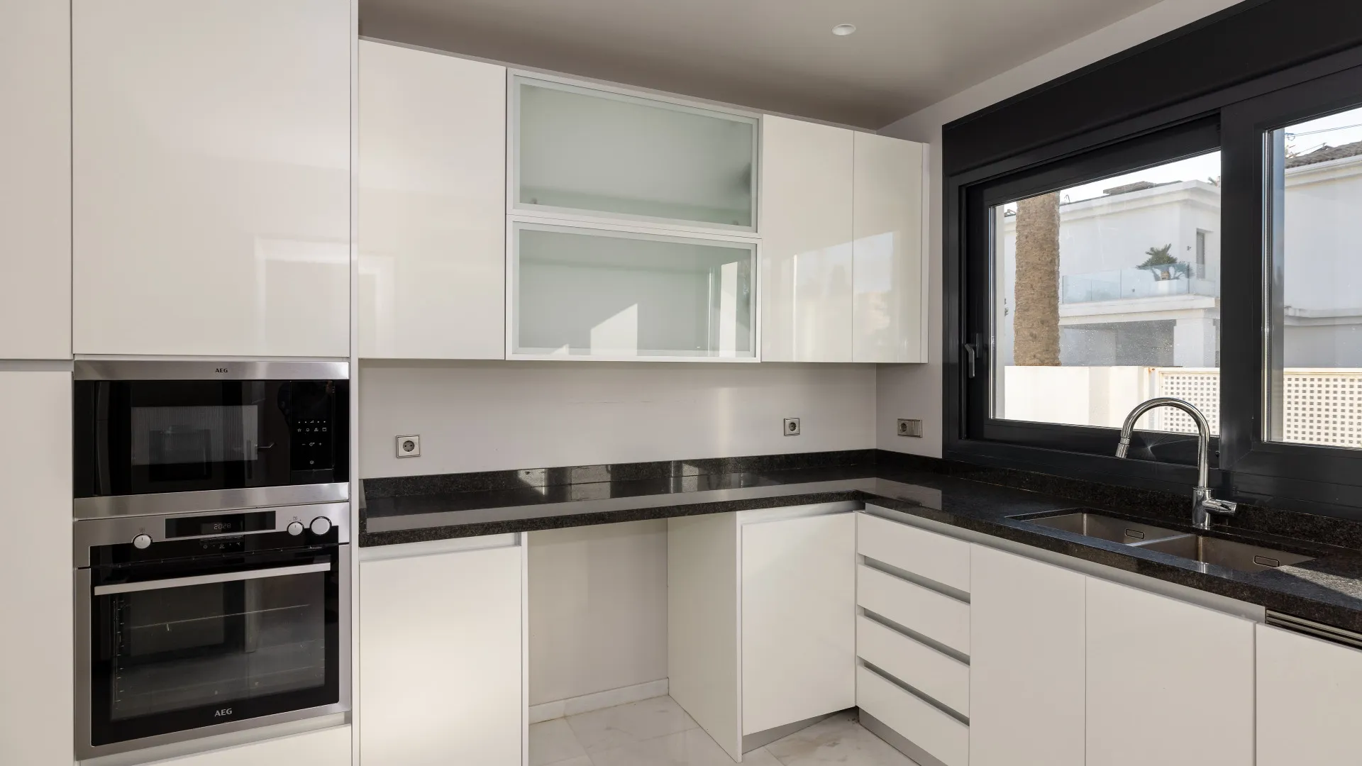 Villa for sale in Marbesa with 5 bedrooms