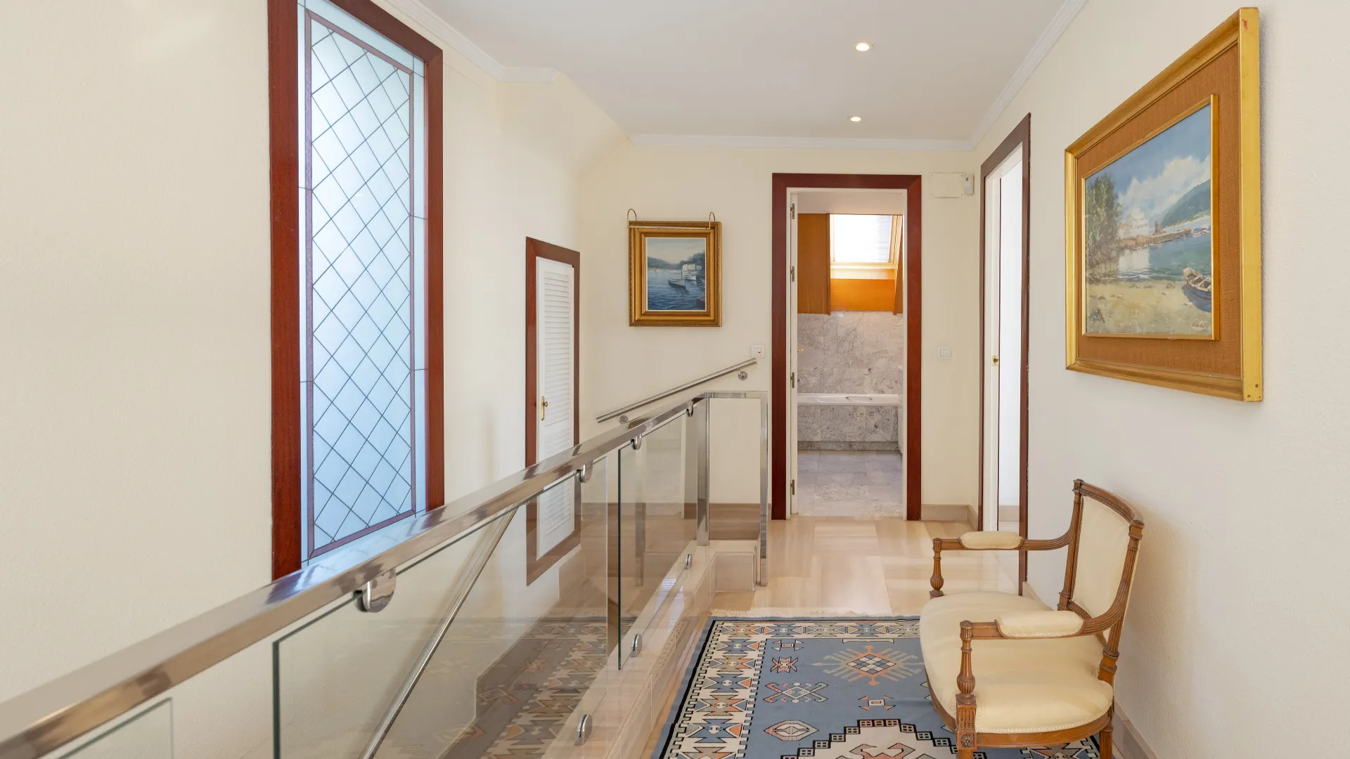 Duplex penthouse with 5 bedrooms for sale in Marbella Centro