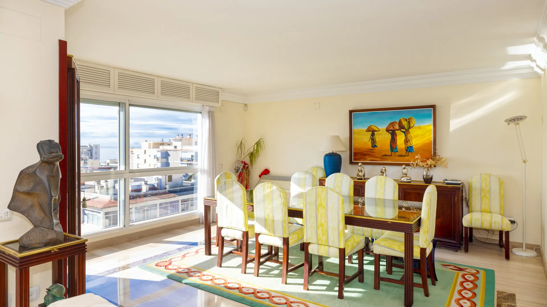 Duplex penthouse with 5 bedrooms for sale in Marbella Centro