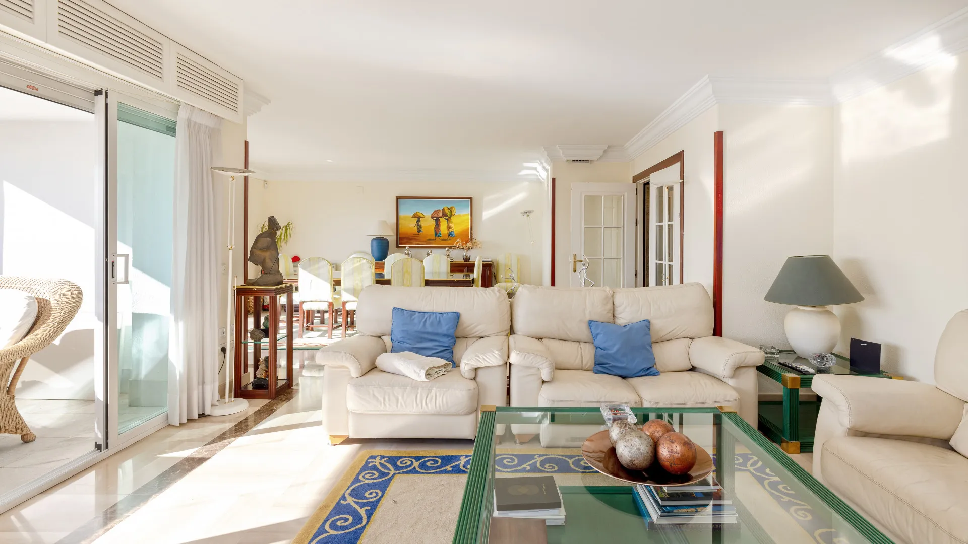 Duplex penthouse with 5 bedrooms for sale in Marbella Centro