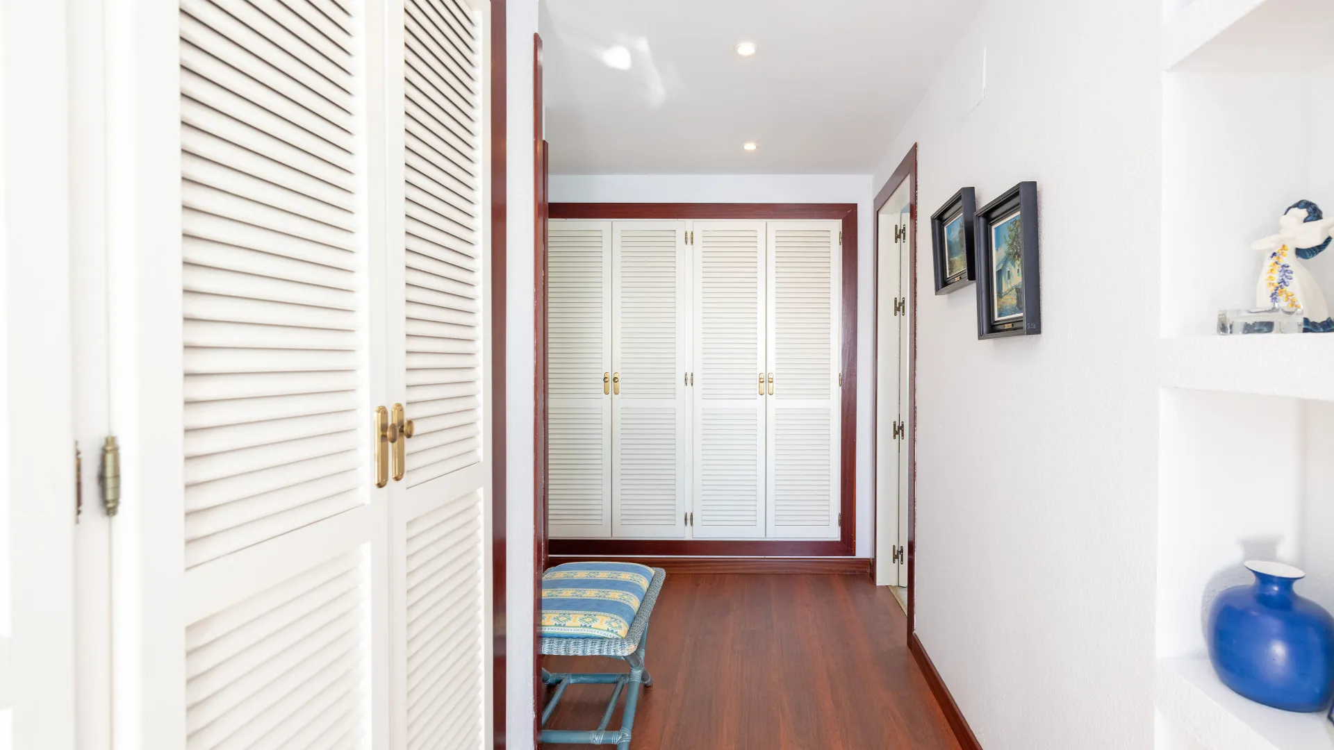 Duplex penthouse with 5 bedrooms for sale in Marbella Centro