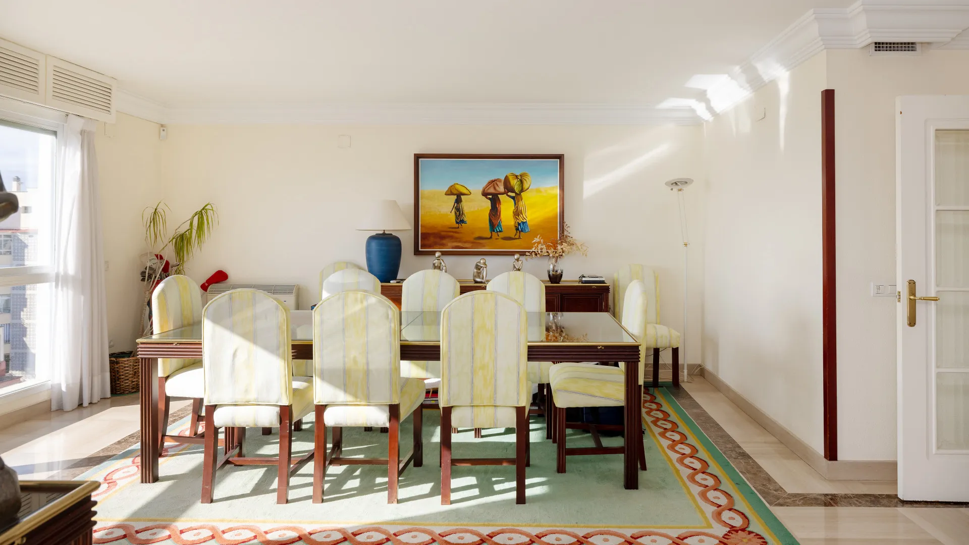 Duplex penthouse with 5 bedrooms for sale in Marbella Centro