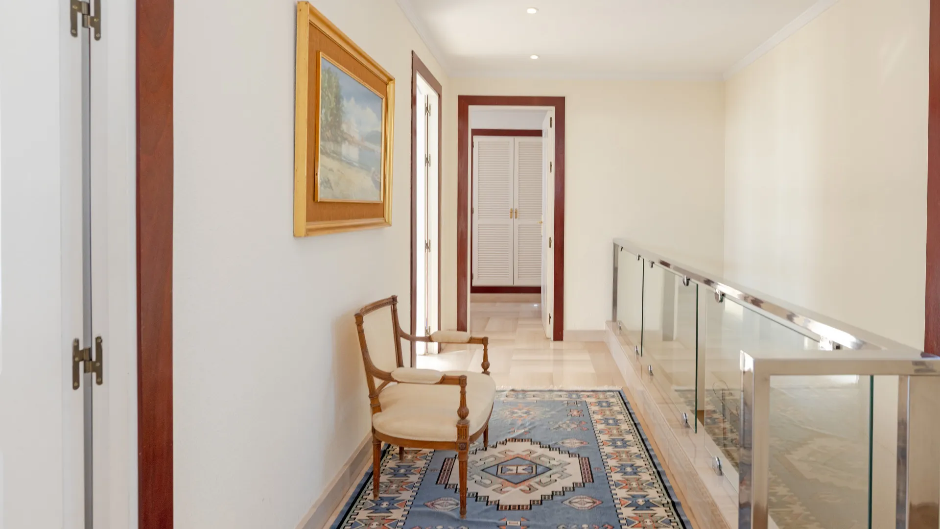 Duplex penthouse with 5 bedrooms for sale in Marbella Centro