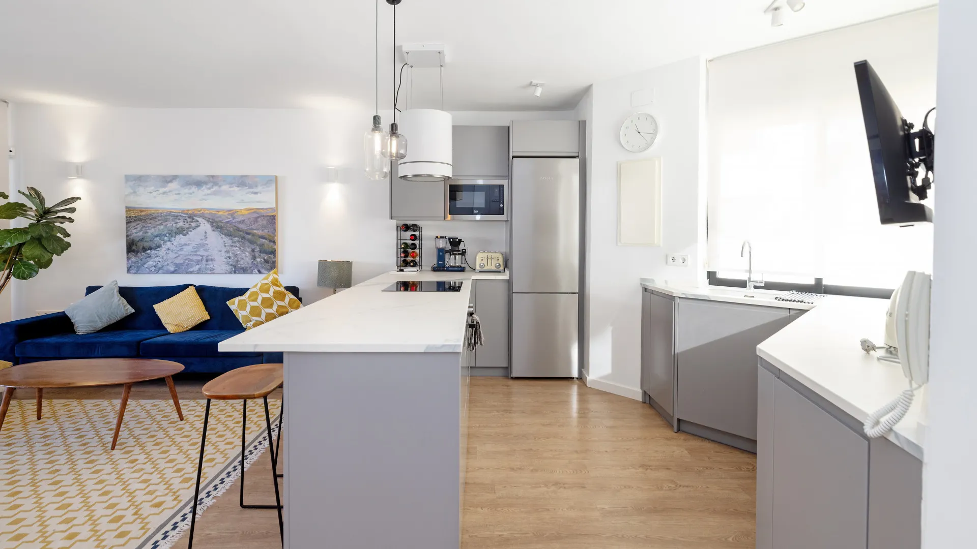 For sale Playa de la Fontanilla duplex penthouse with 3 bedrooms