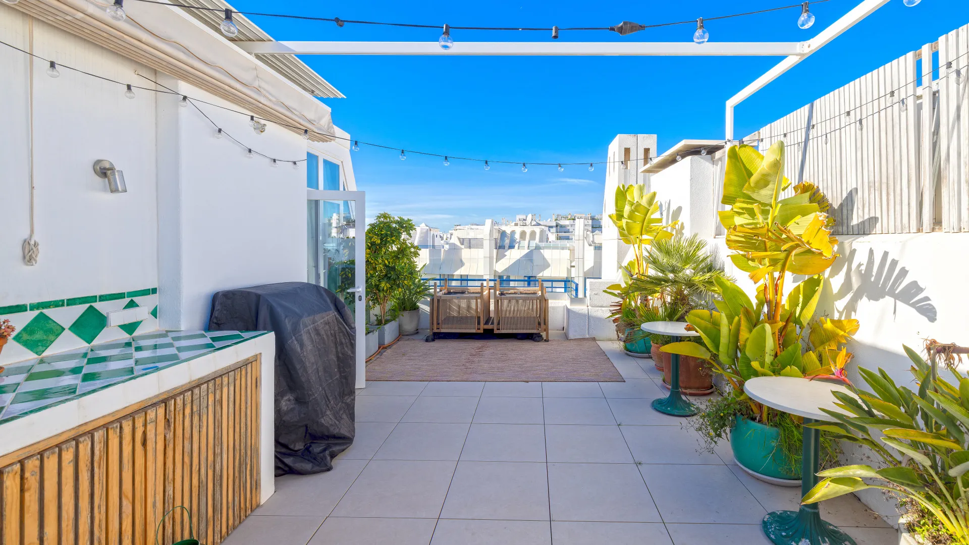 For sale Playa de la Fontanilla duplex penthouse with 3 bedrooms