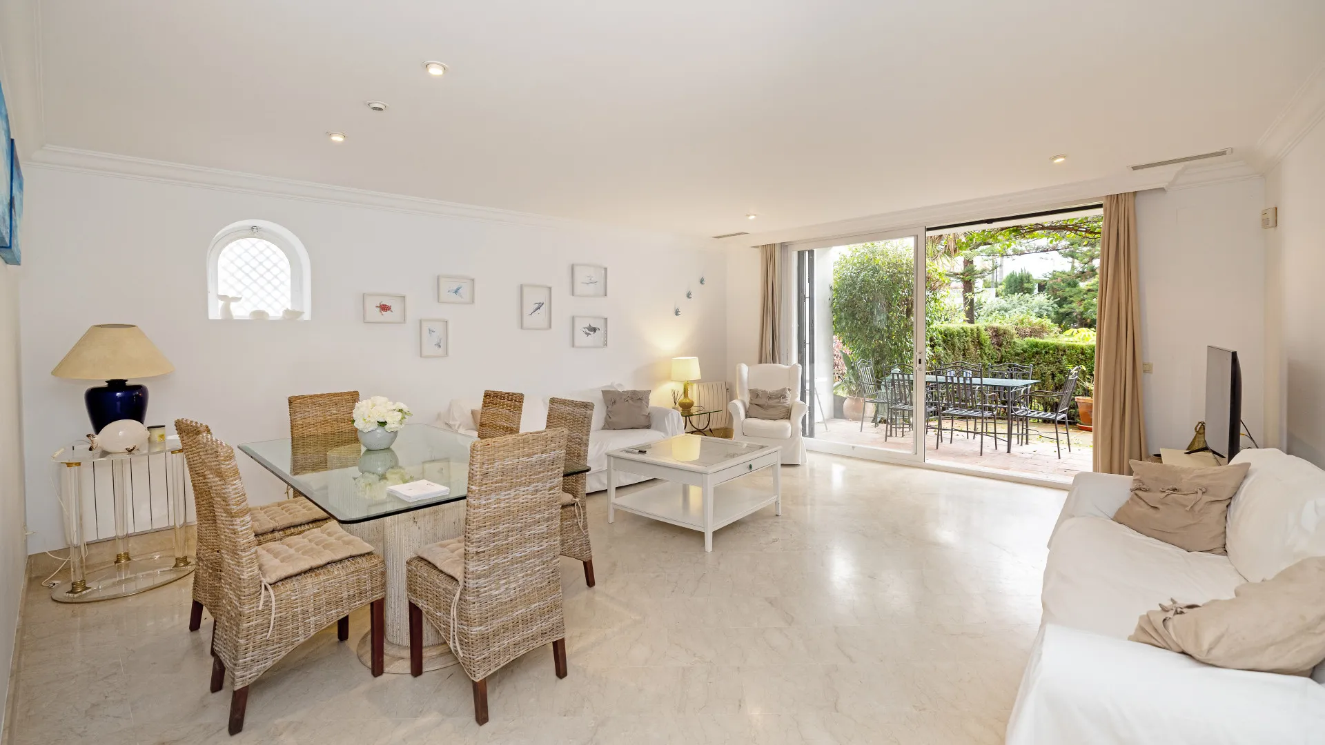 Apartamento planta baja a la venta en White Pearl Beach de 2 dormitorios