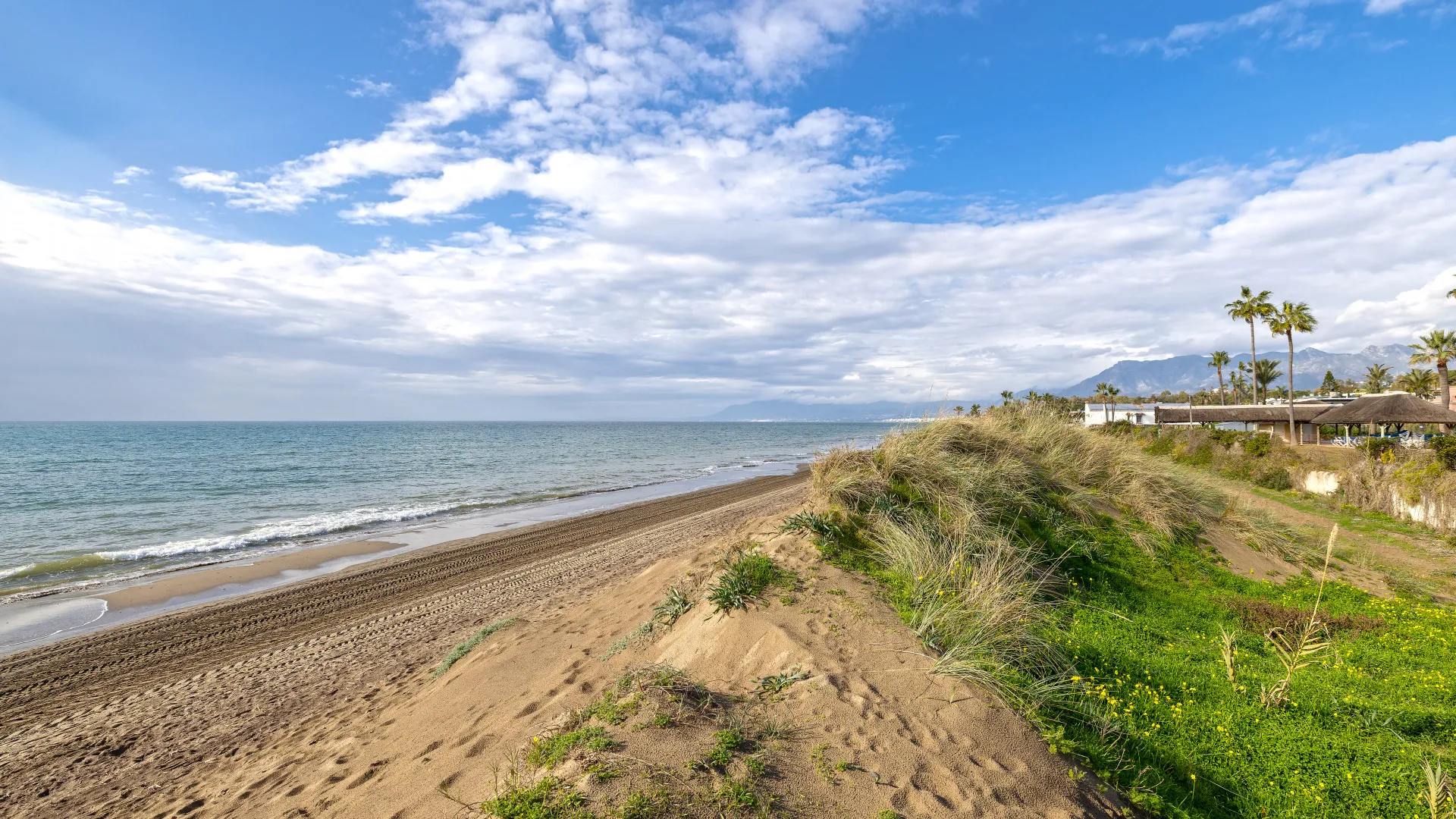 Apartamento planta baja a la venta en White Pearl Beach de 2 dormitorios