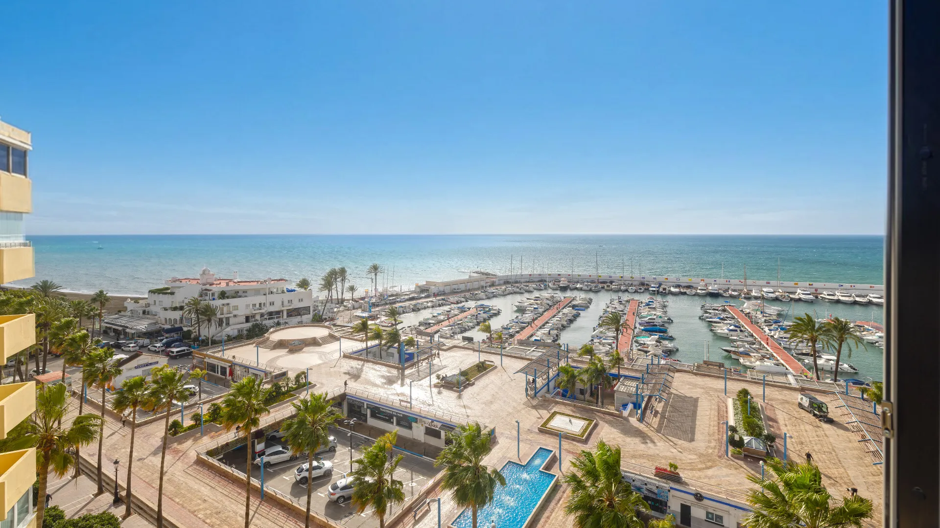 3 bedrooms apartment in Playa Bajadilla - Puertos for sale