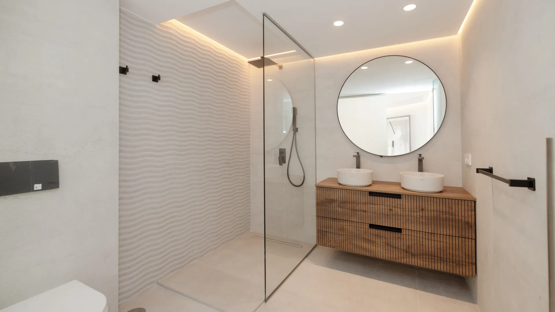 3 bedrooms apartment in Playa Bajadilla - Puertos for sale