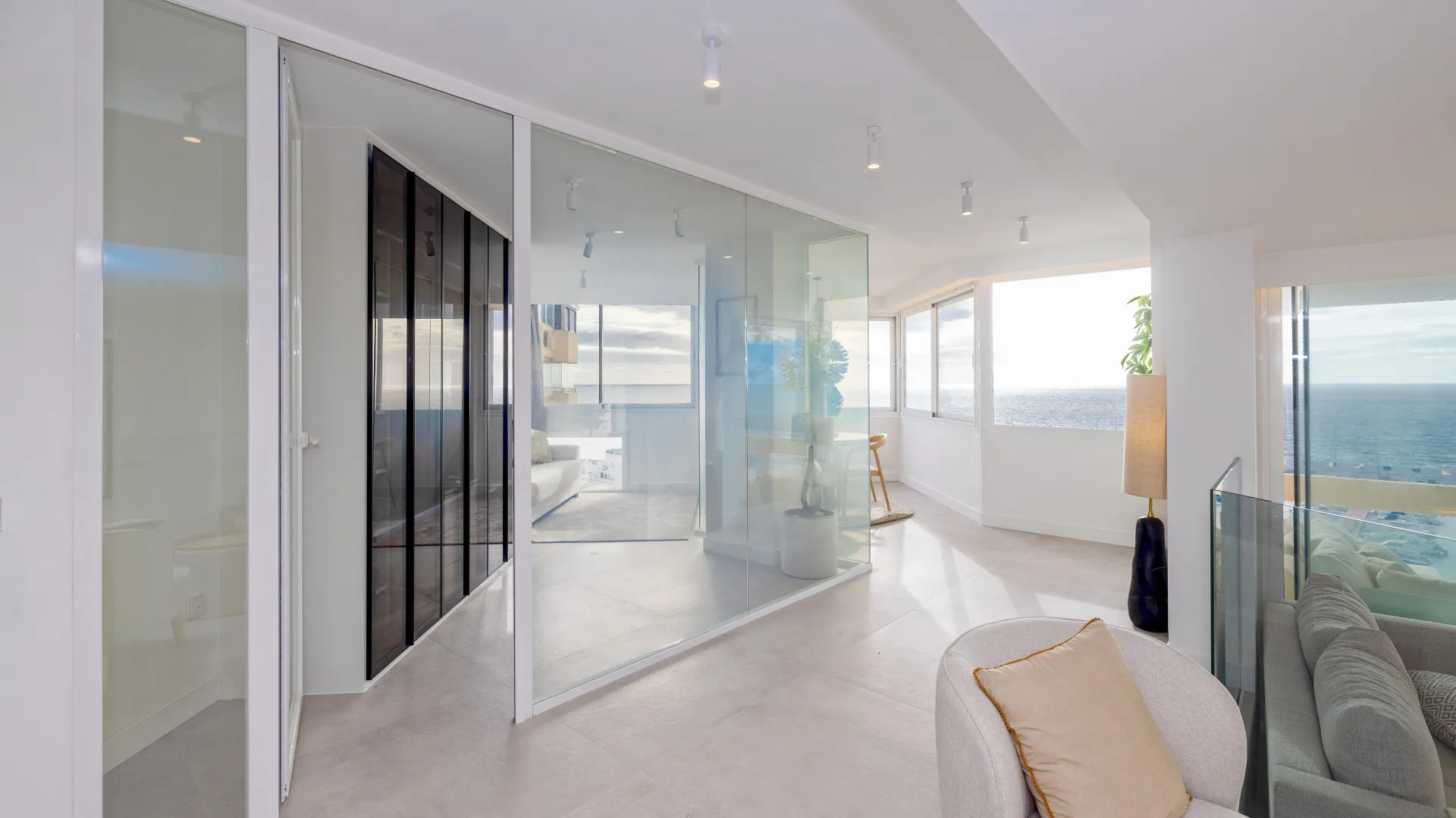 3 bedrooms apartment in Playa Bajadilla - Puertos for sale