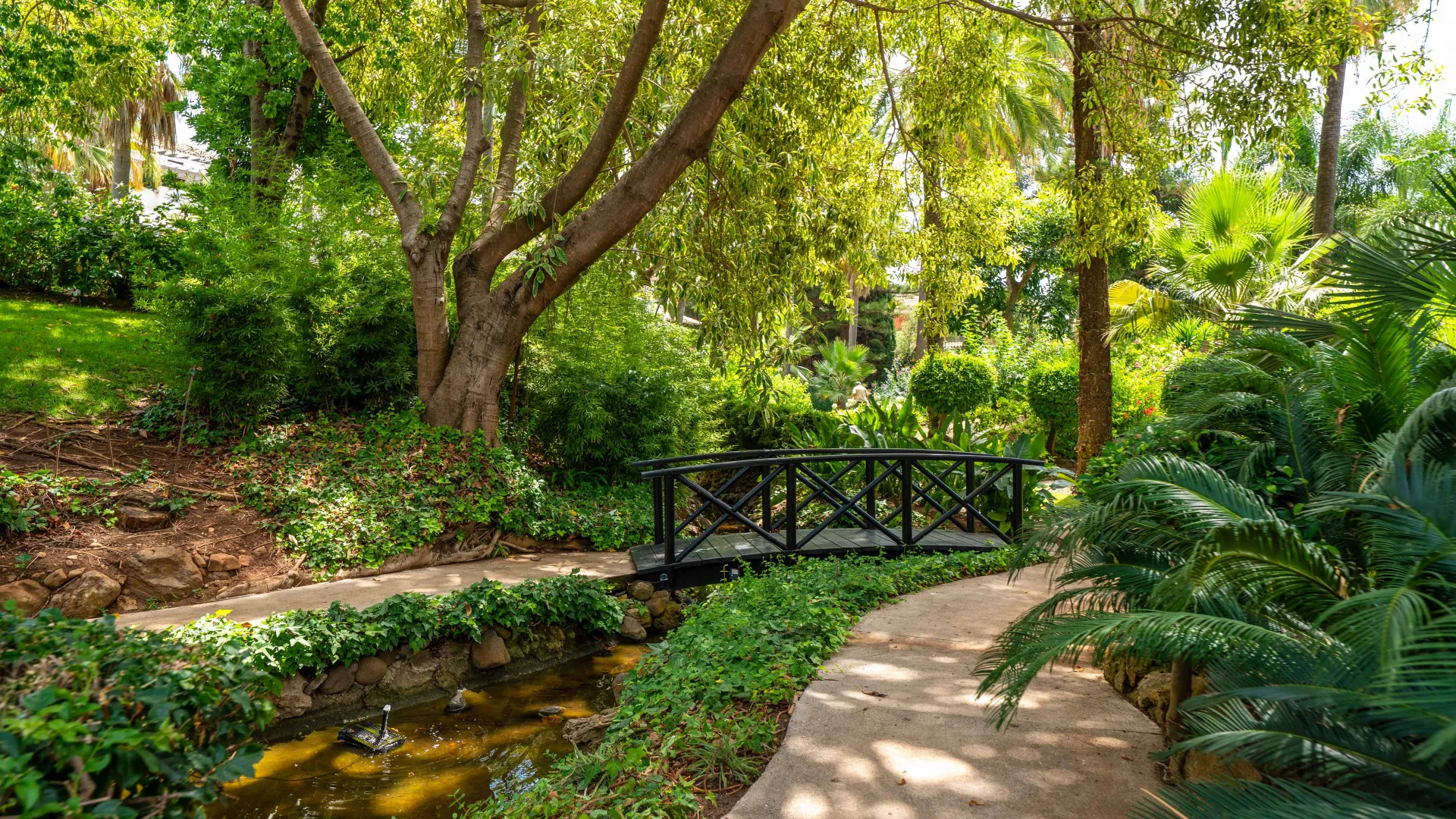 Ground floor apartment with 2 bedrooms for sale in Puente Romano II