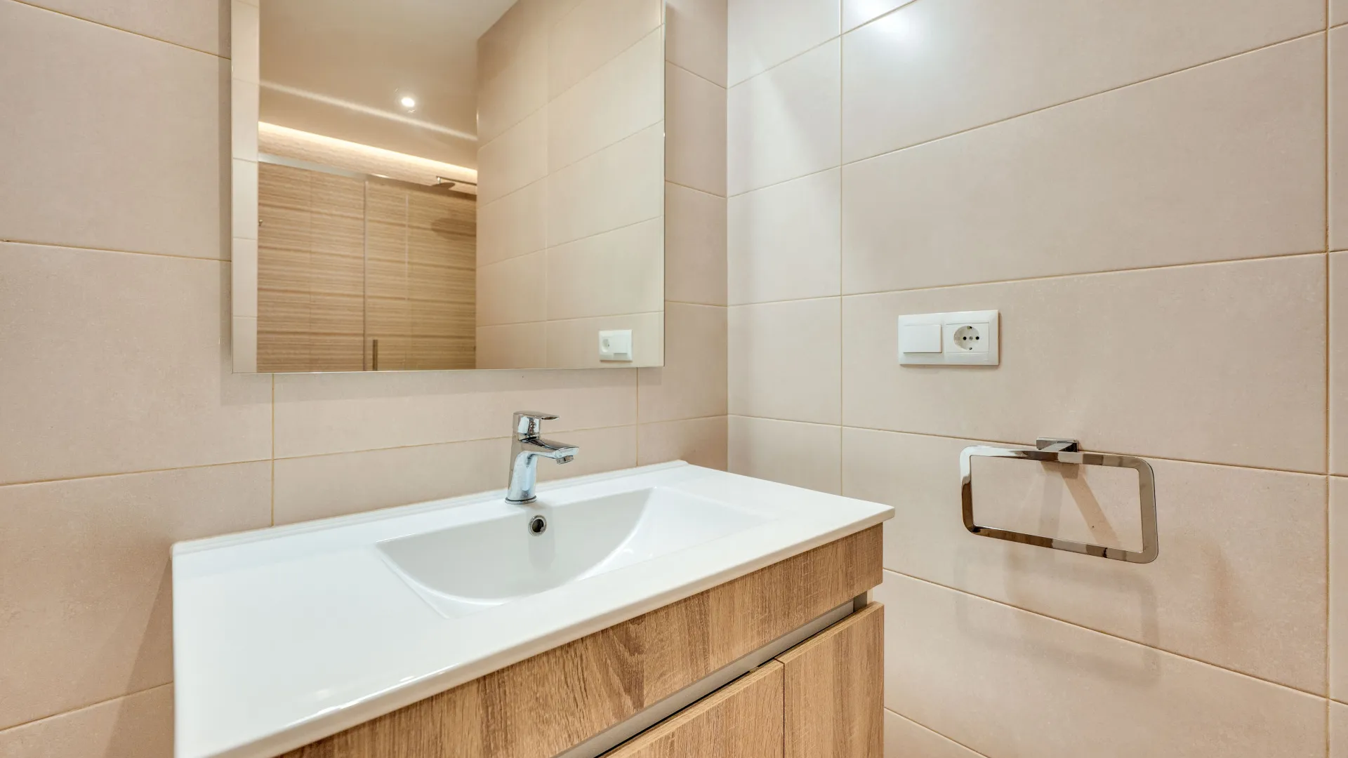 Ground floor apartment with 2 bedrooms for sale in Puente Romano II