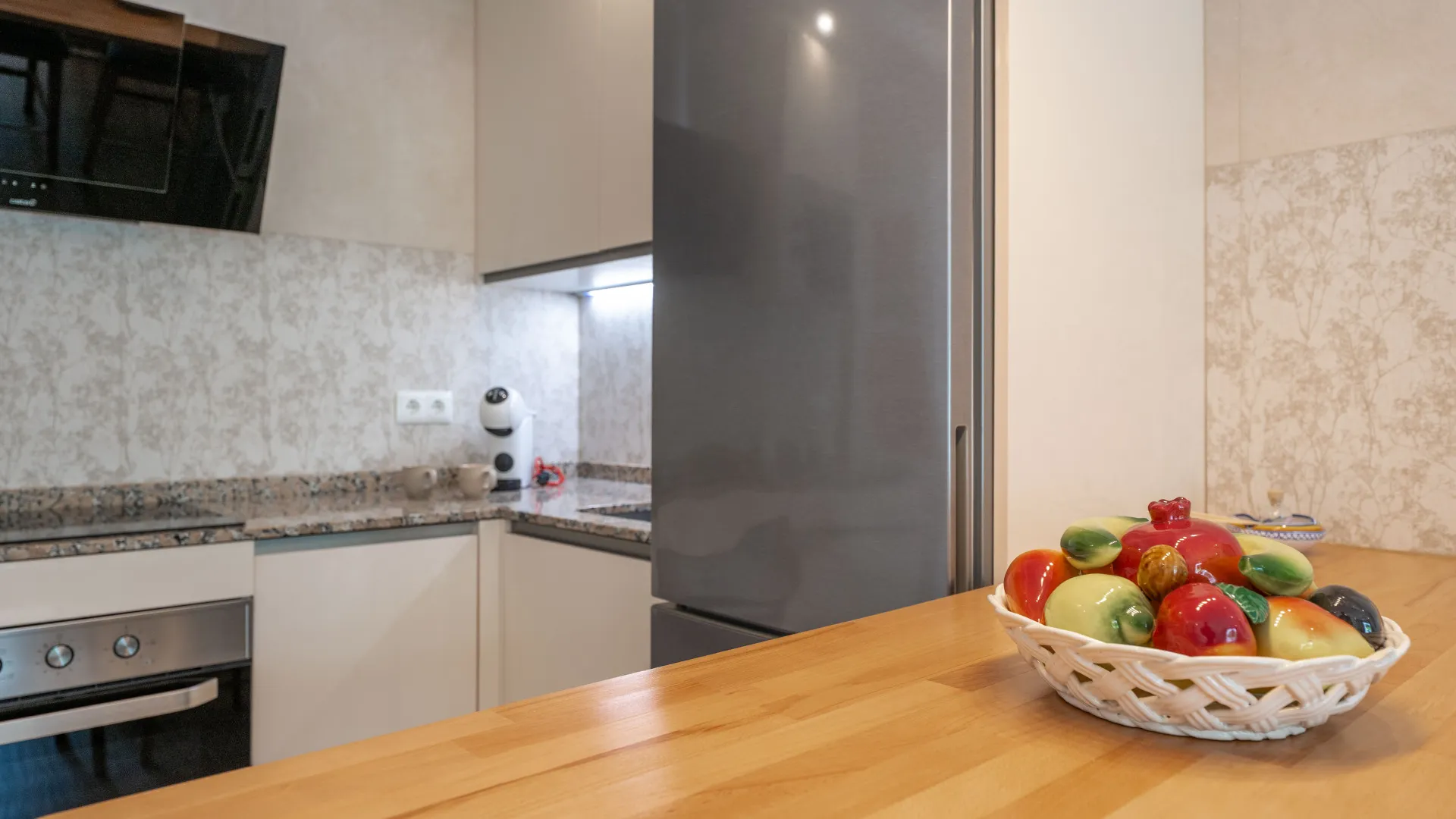 Ground floor apartment with 2 bedrooms for sale in Puente Romano II