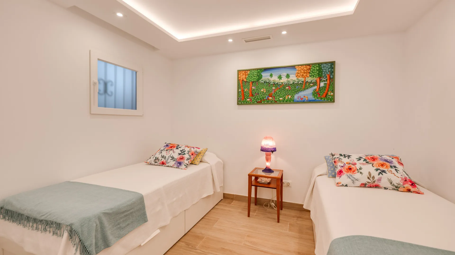 Ground floor apartment with 2 bedrooms for sale in Puente Romano II