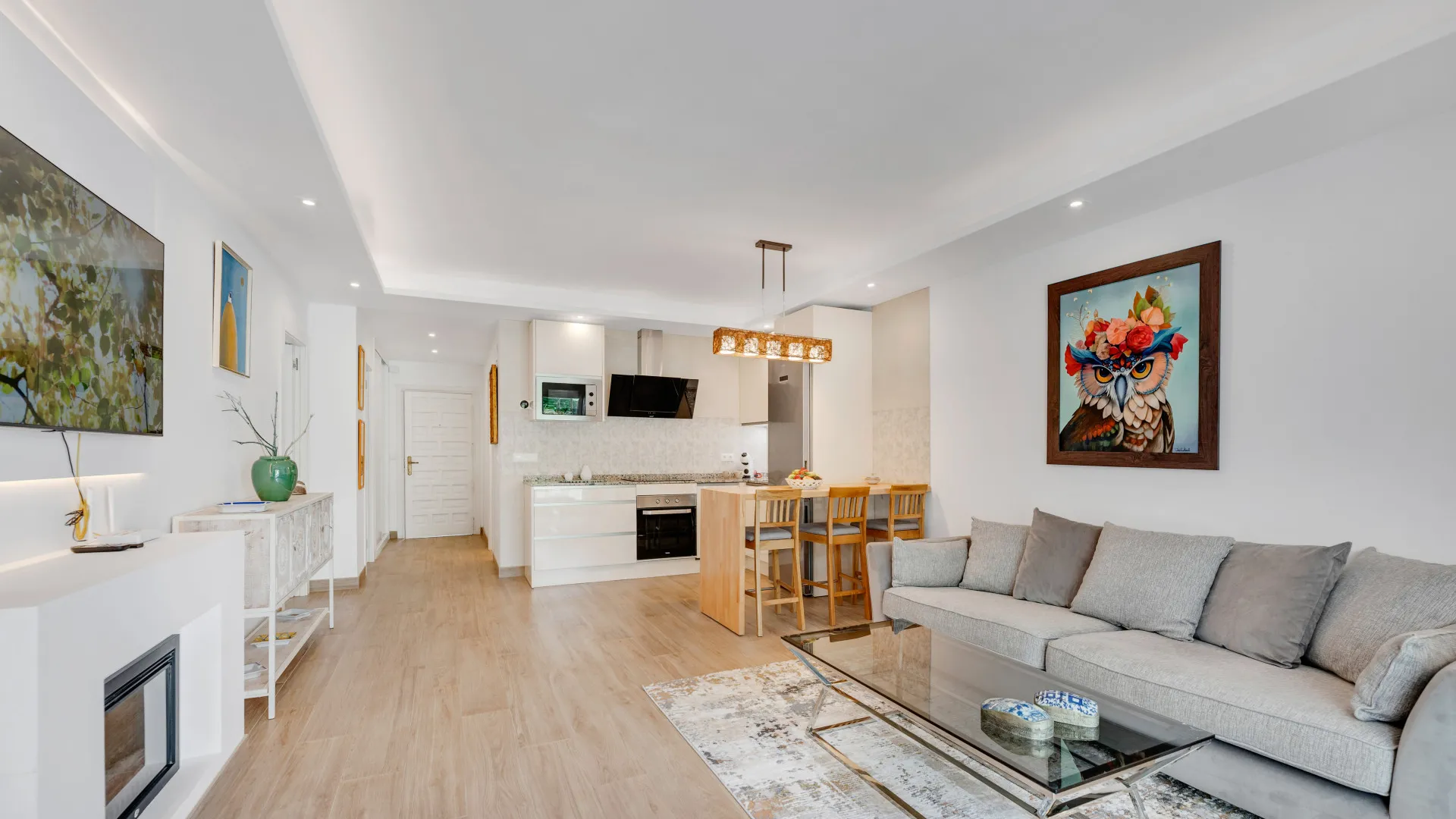 Ground floor apartment with 2 bedrooms for sale in Puente Romano II