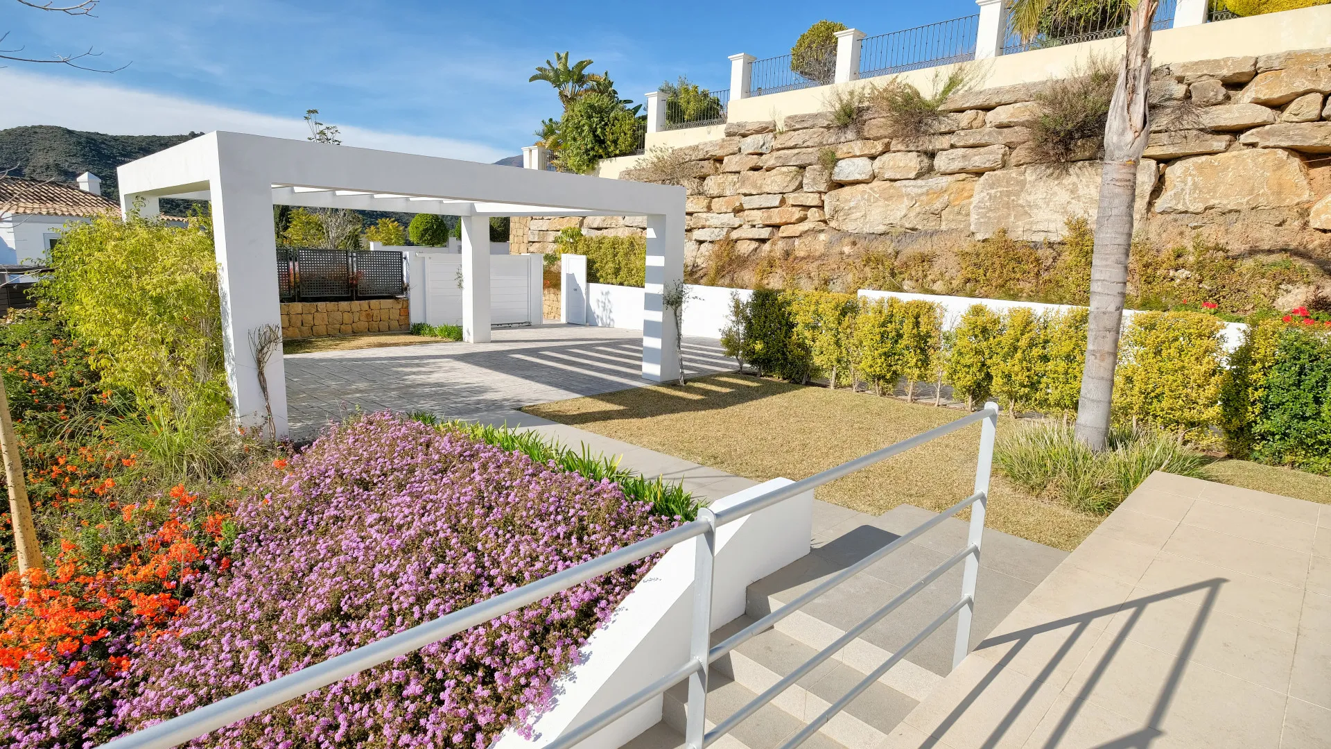 Villa for sale in Puerto del Capitan with 4 bedrooms