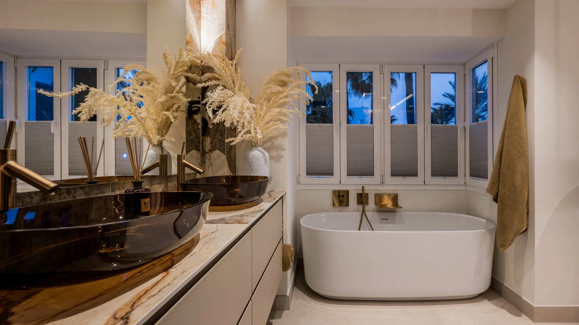 Buy Los Monteros Palm Beach apartment with 3 bedrooms