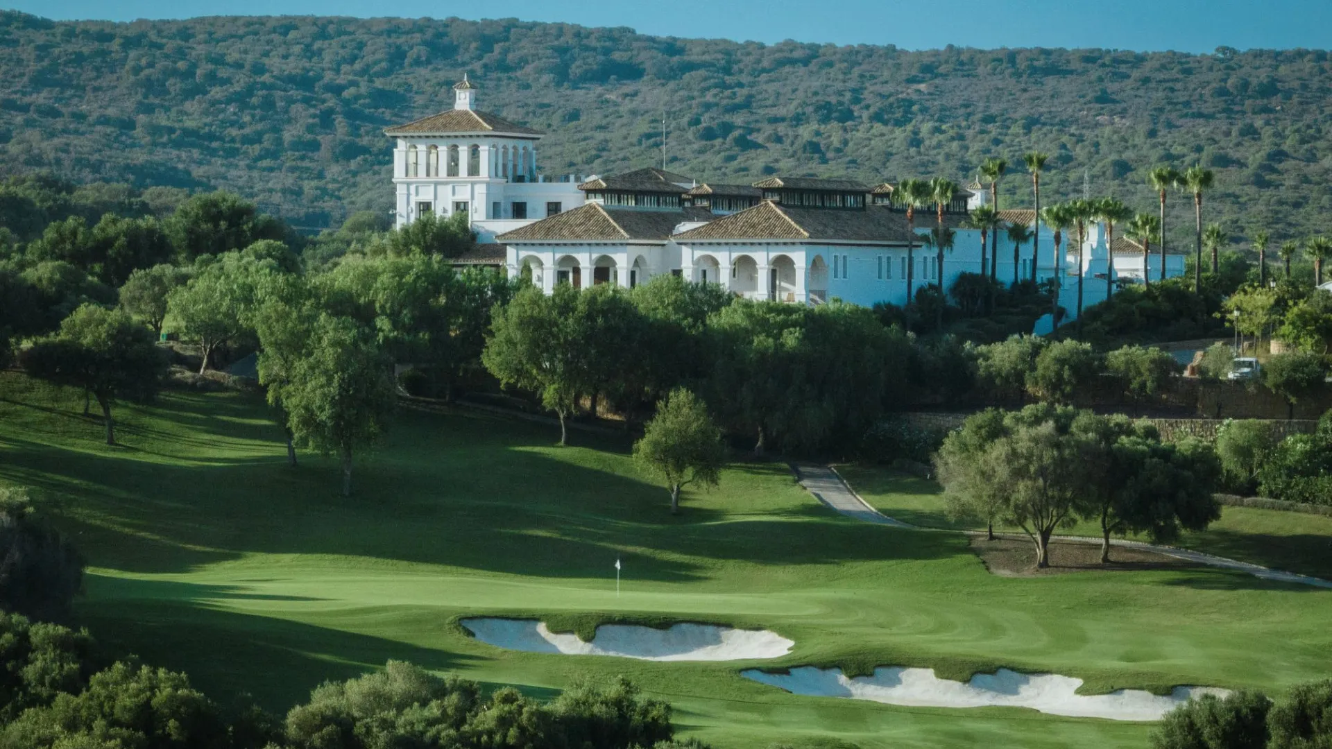 Villa for sale in La Reserva with 4 bedrooms