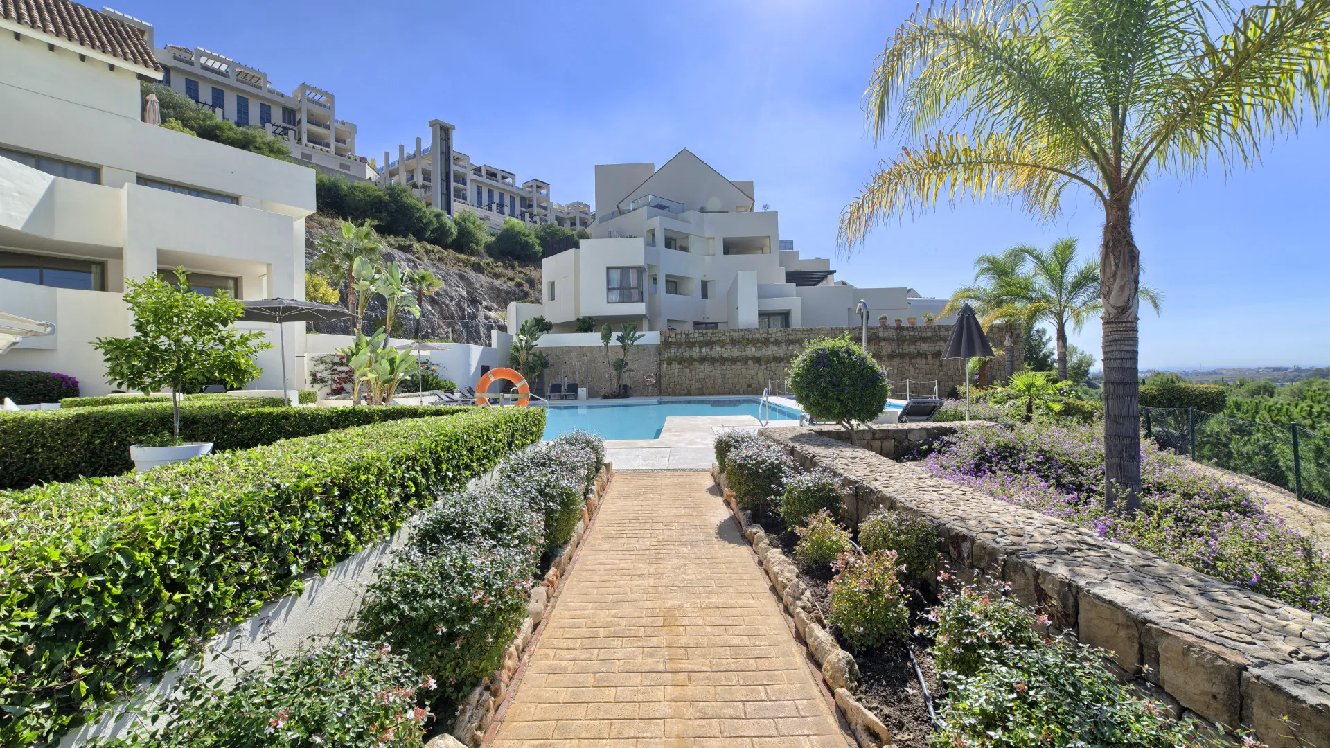 Atico duplex con 3 dormitorios en venta en Los Flamingos