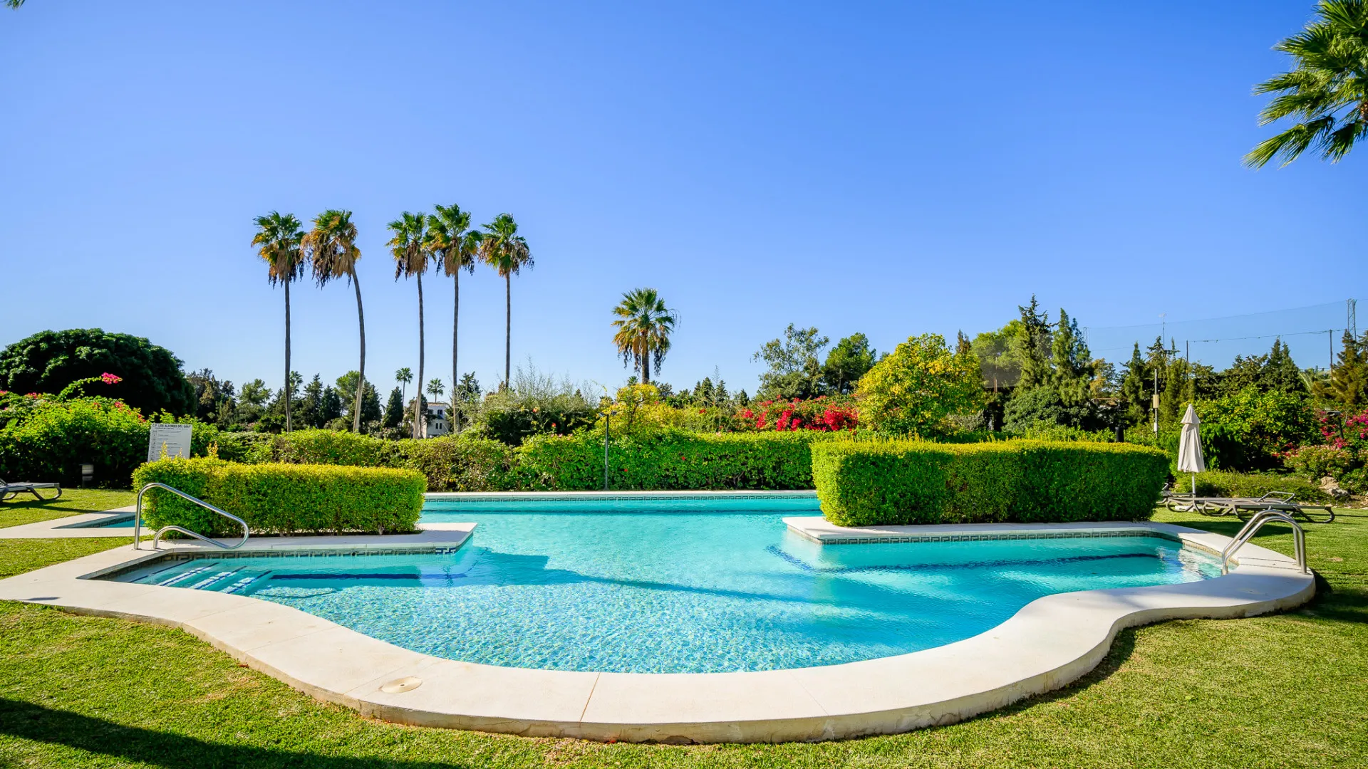 2 bedrooms Los Naranjos Golf apartment for sale