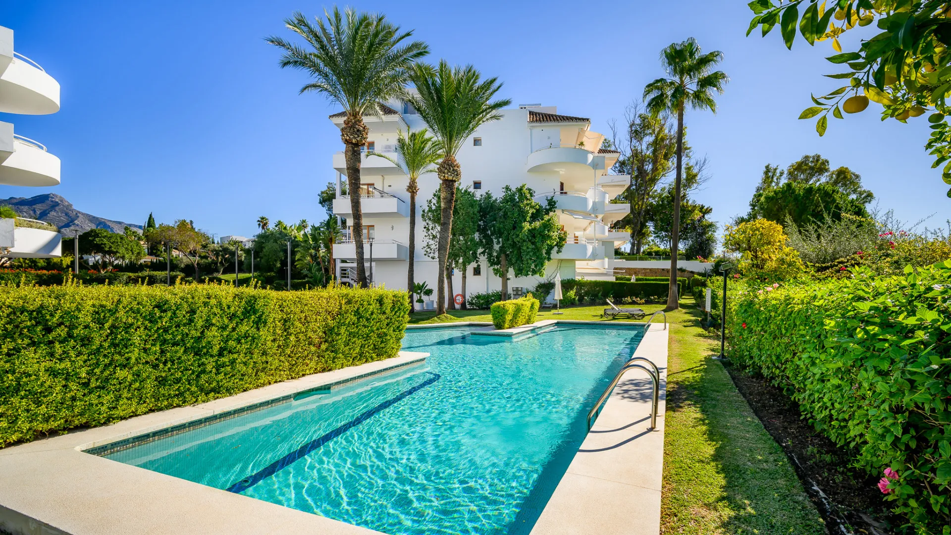 2 bedrooms Los Naranjos Golf apartment for sale