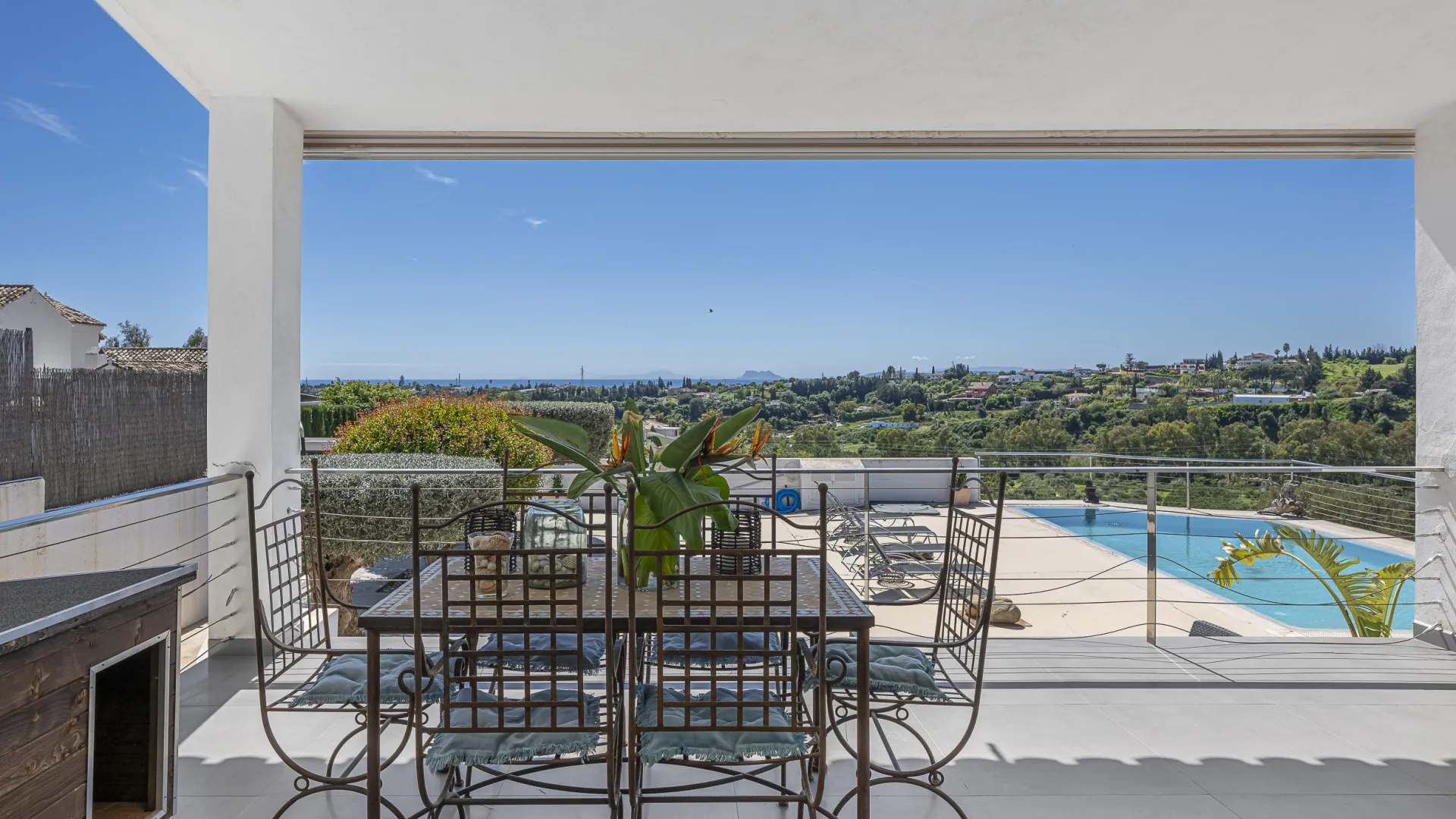 Estepona villa for sale