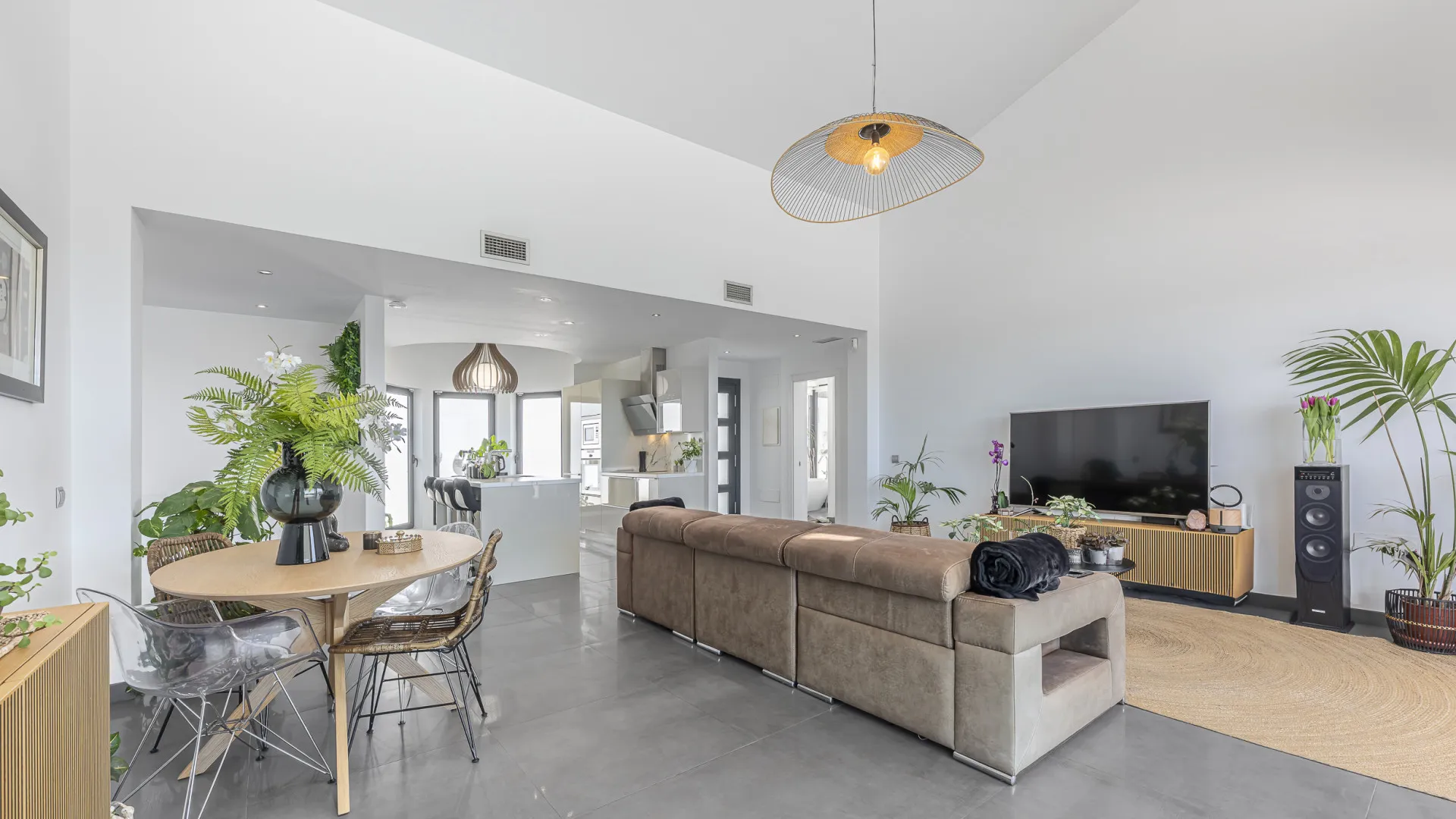 Estepona villa for sale