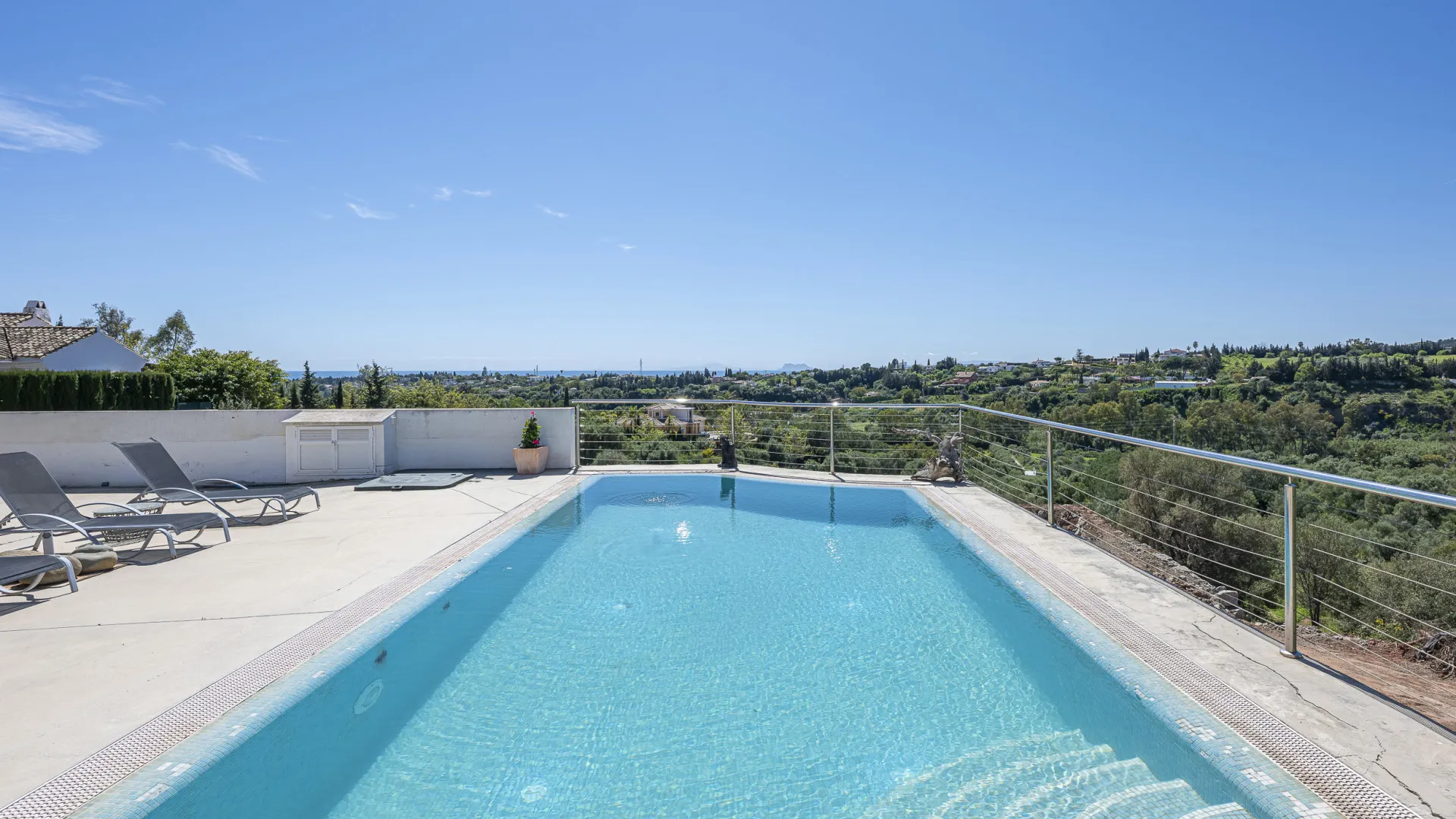 Estepona villa for sale