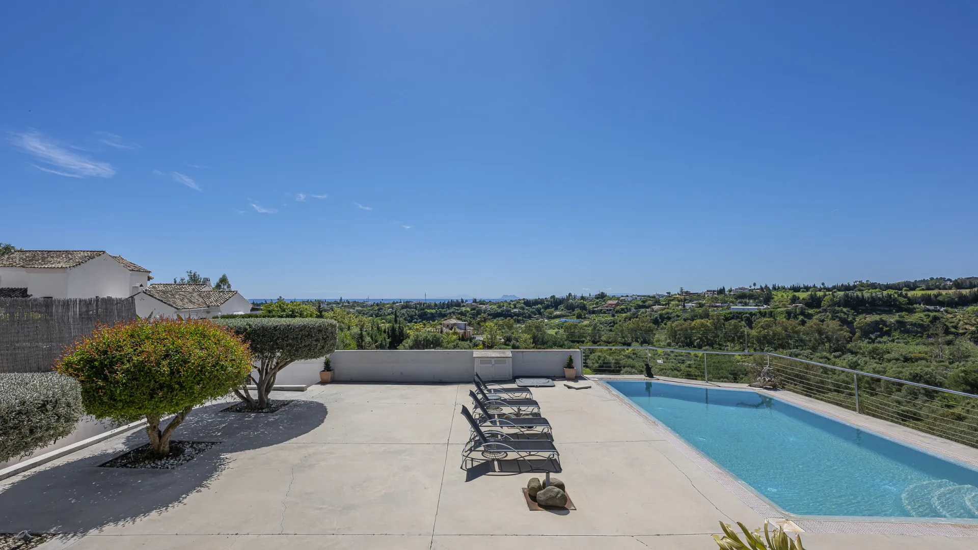 Estepona villa for sale