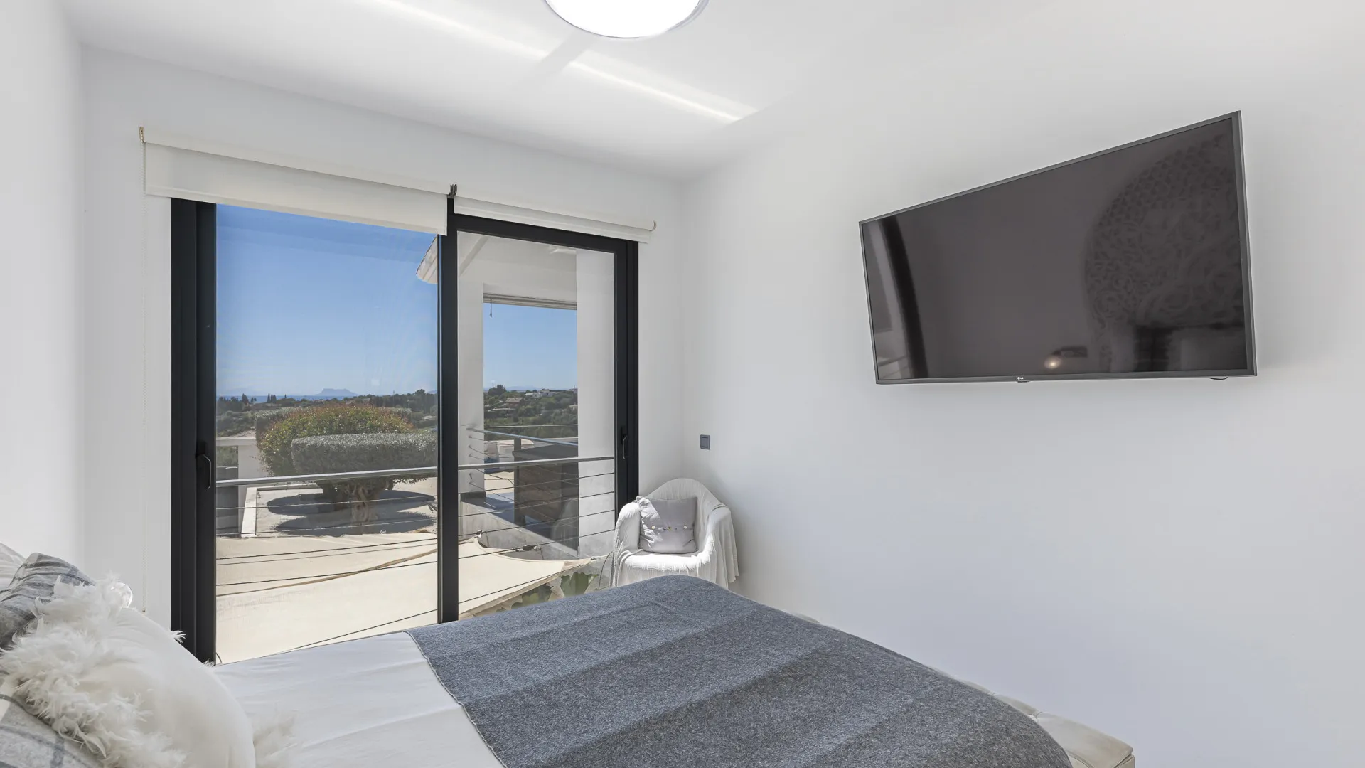 Estepona villa for sale
