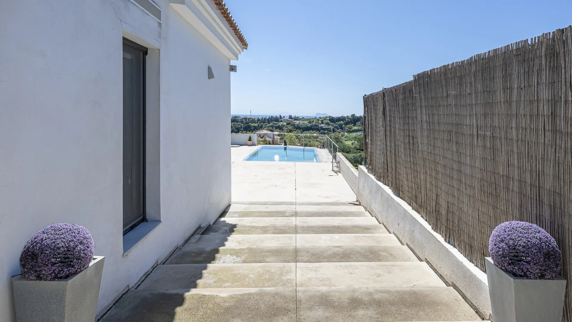 Estepona villa for sale