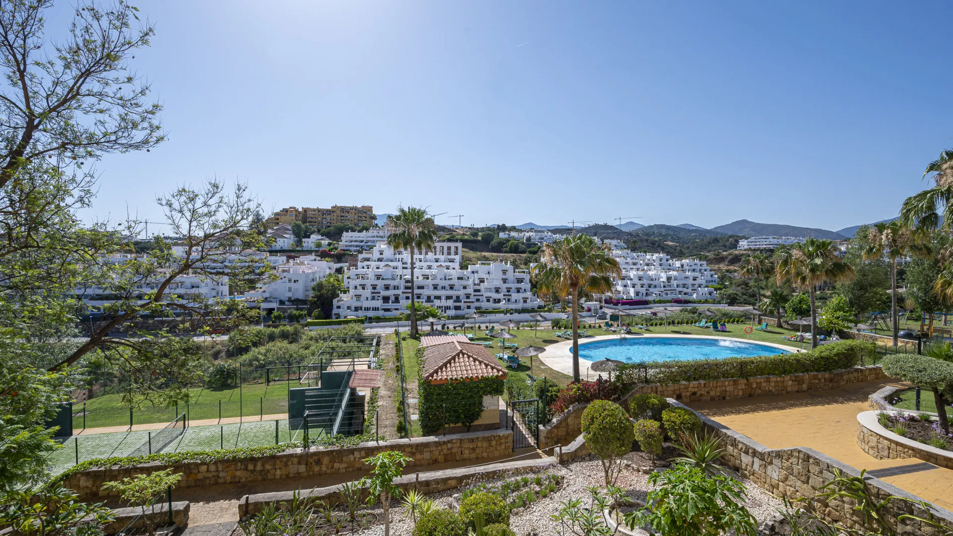 For sale 2 bedrooms ground floor apartment in Las Joyas