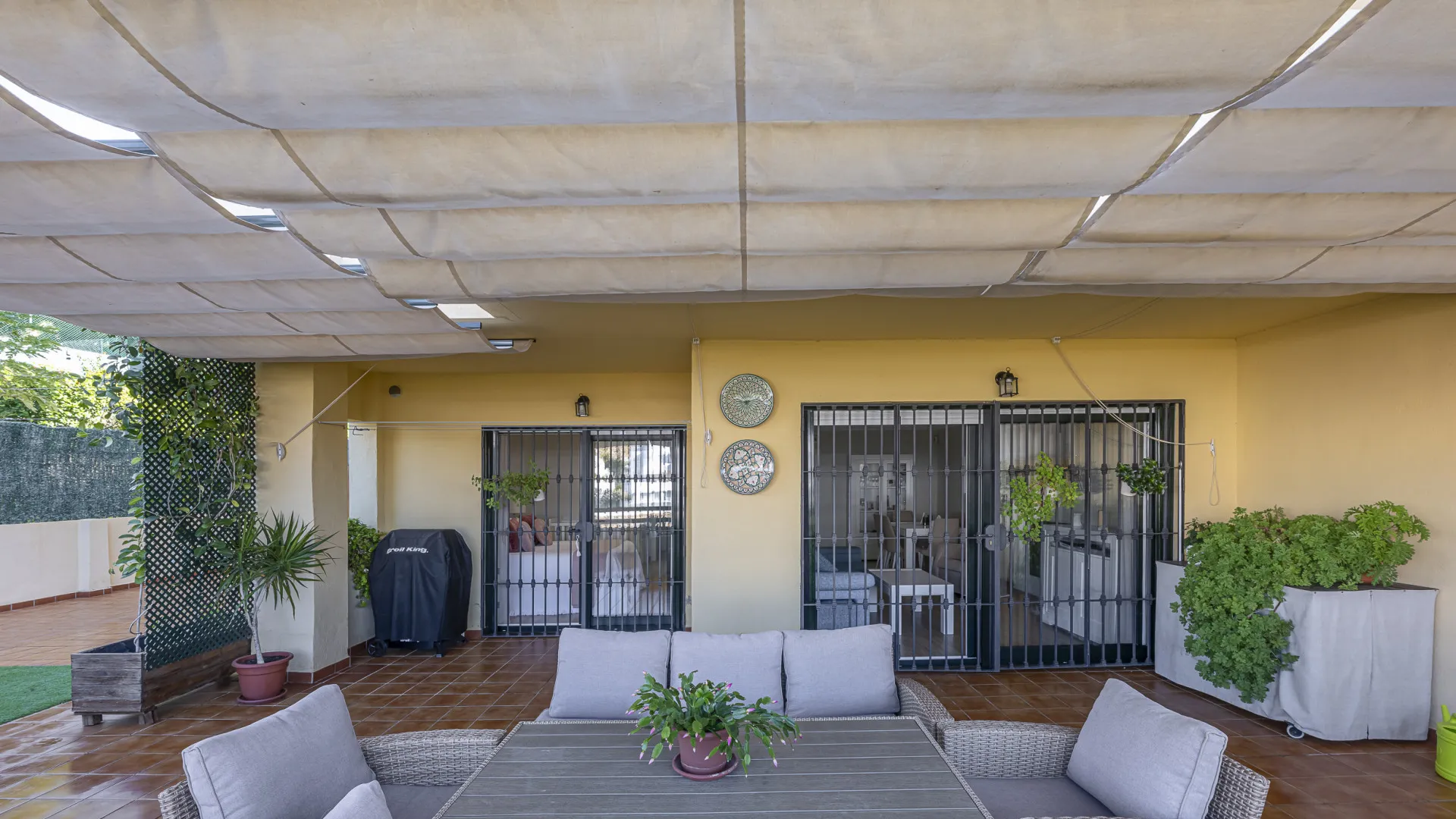 For sale 2 bedrooms ground floor apartment in Las Joyas