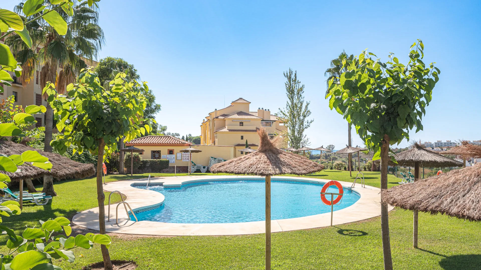 For sale 2 bedrooms ground floor apartment in Las Joyas