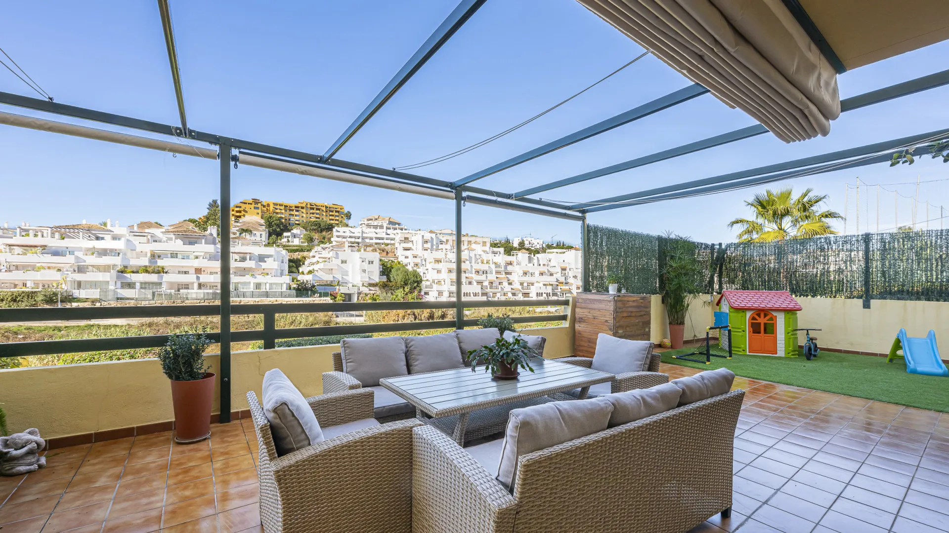 For sale 2 bedrooms ground floor apartment in Las Joyas