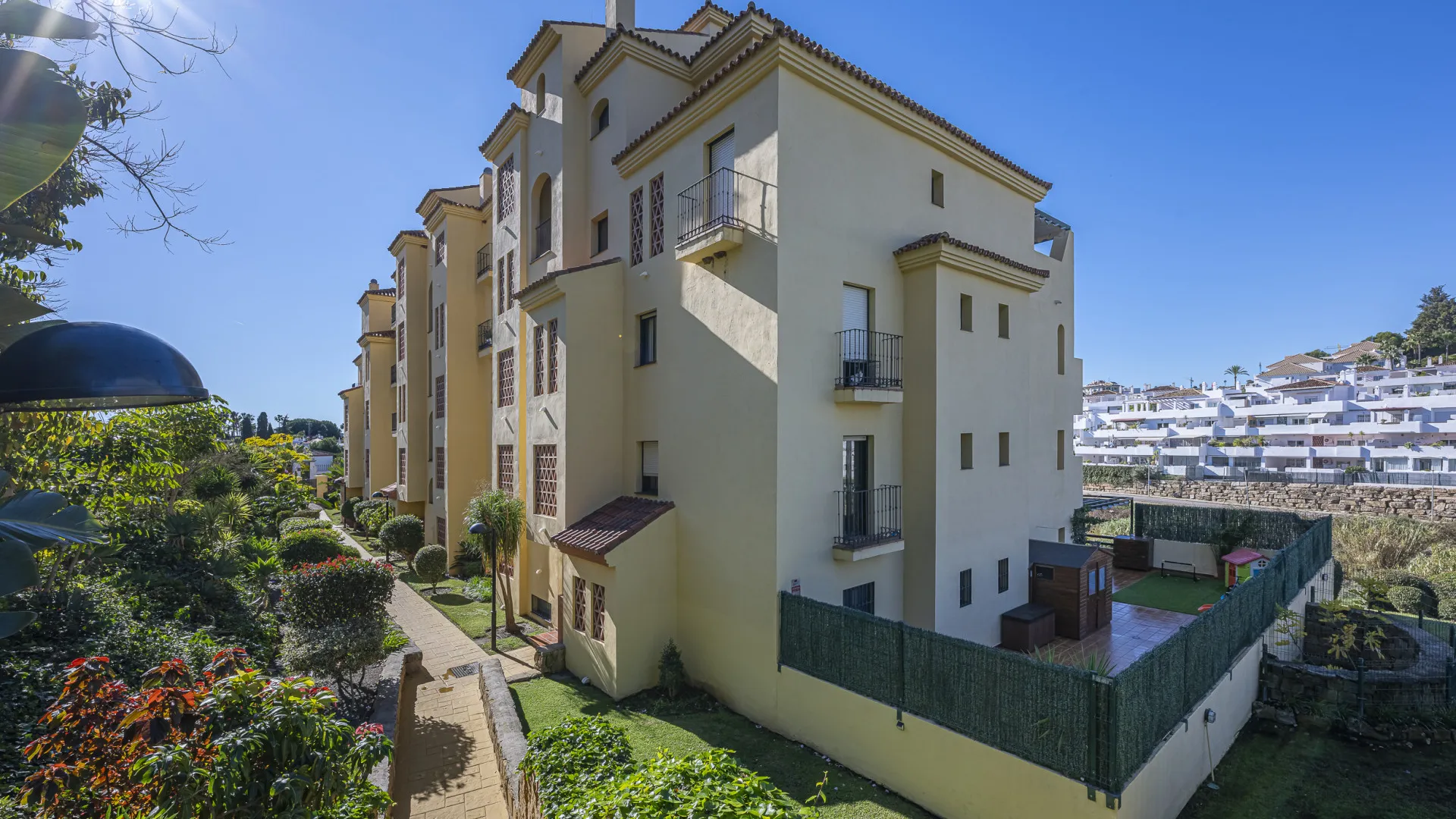 For sale 2 bedrooms ground floor apartment in Las Joyas