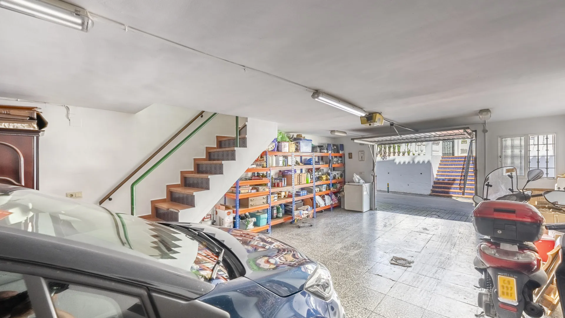 For sale town house in Estepona