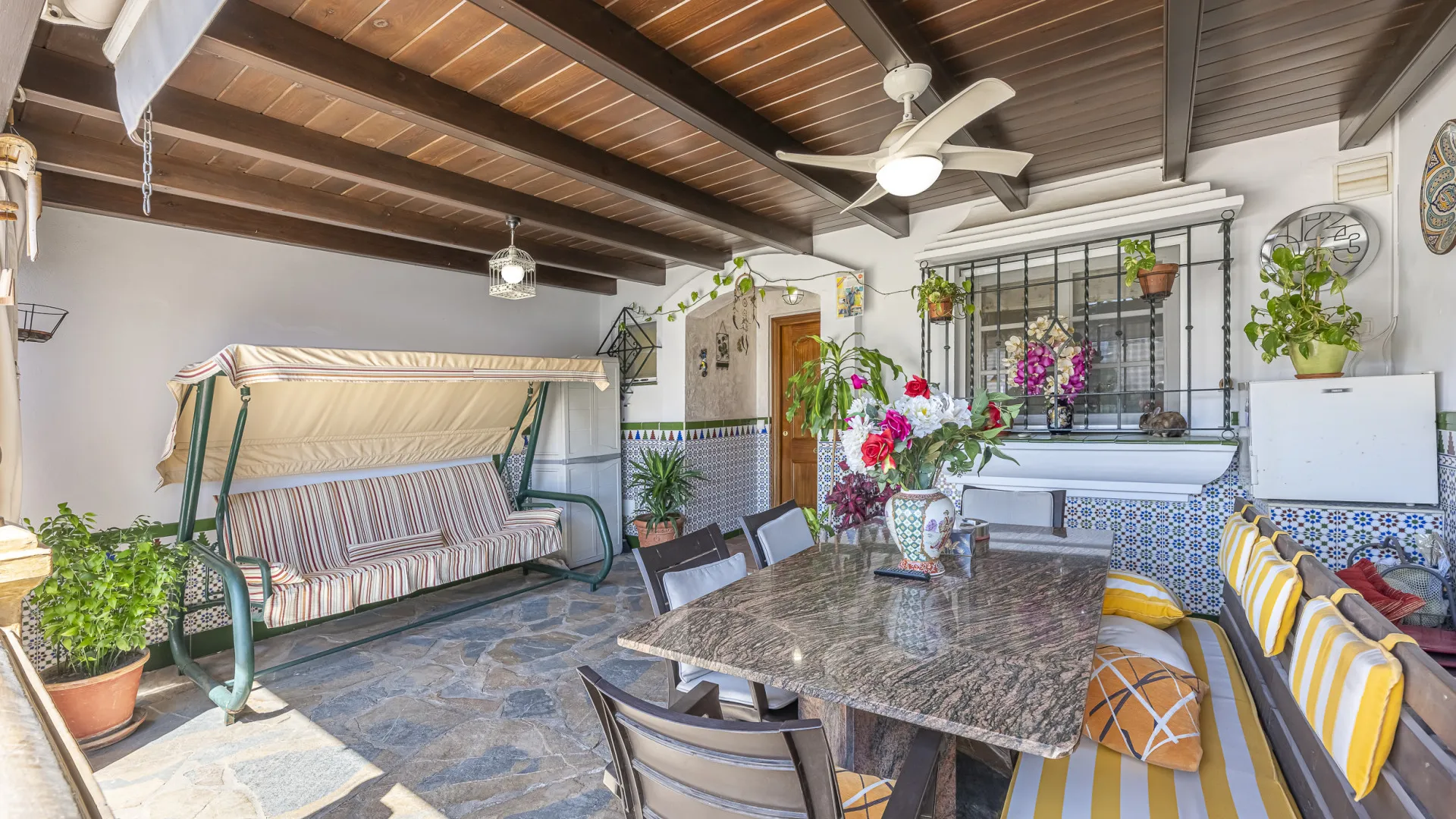 For sale town house in Estepona