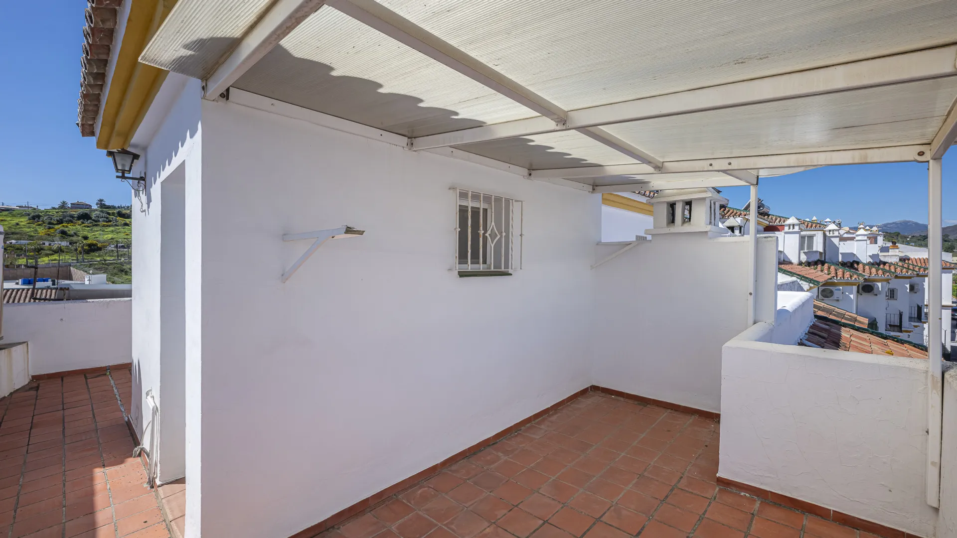 For sale town house in Estepona