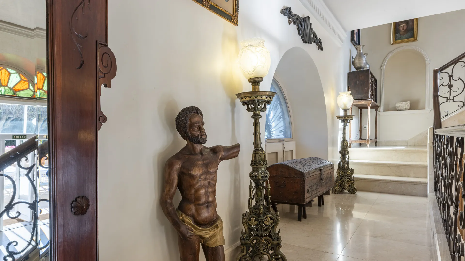 For sale unique building in Motril with 8 bedrooms