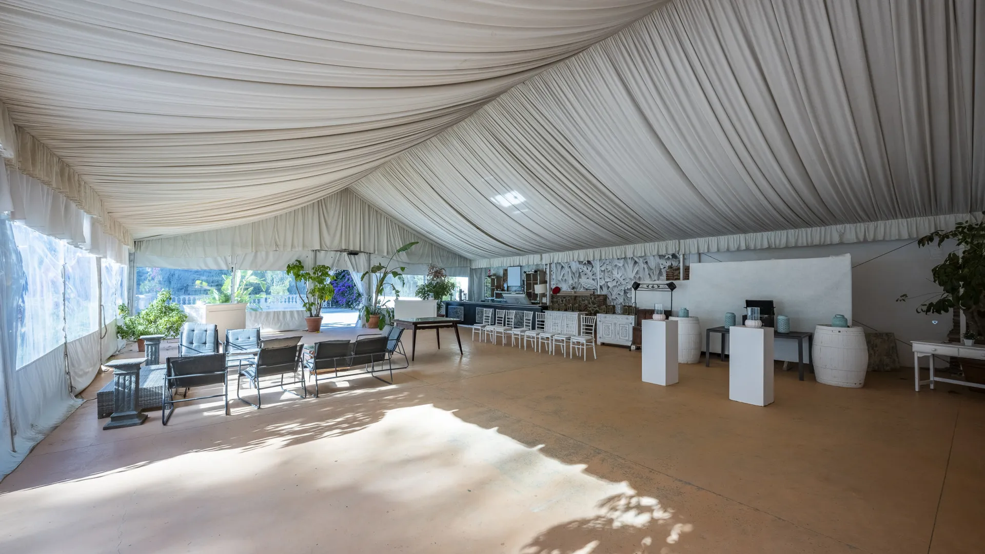 For sale unique building in Motril with 8 bedrooms