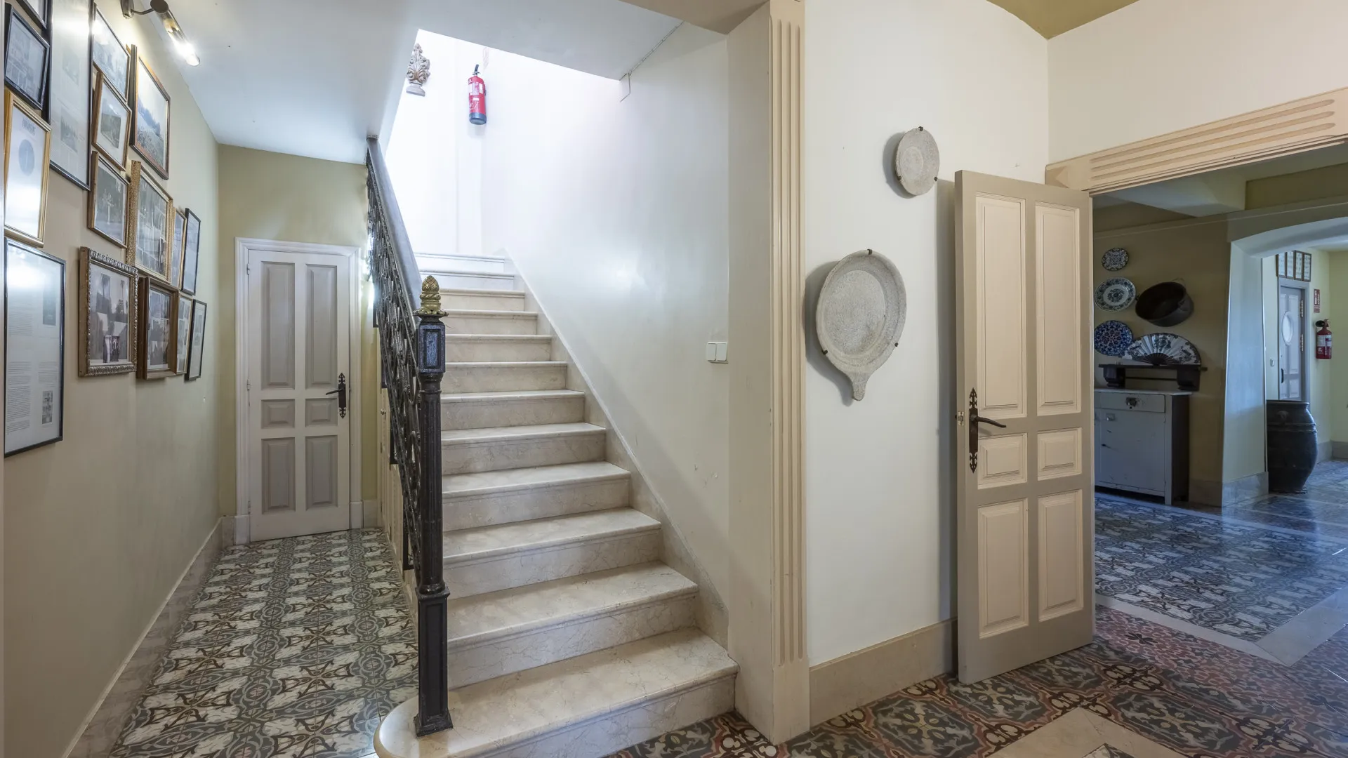 For sale unique building in Motril with 8 bedrooms