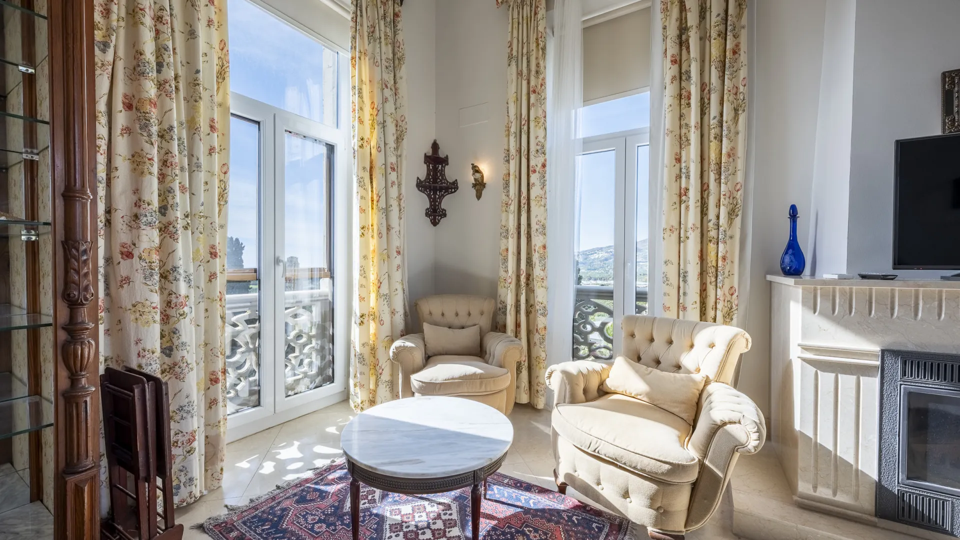 For sale unique building in Motril with 8 bedrooms